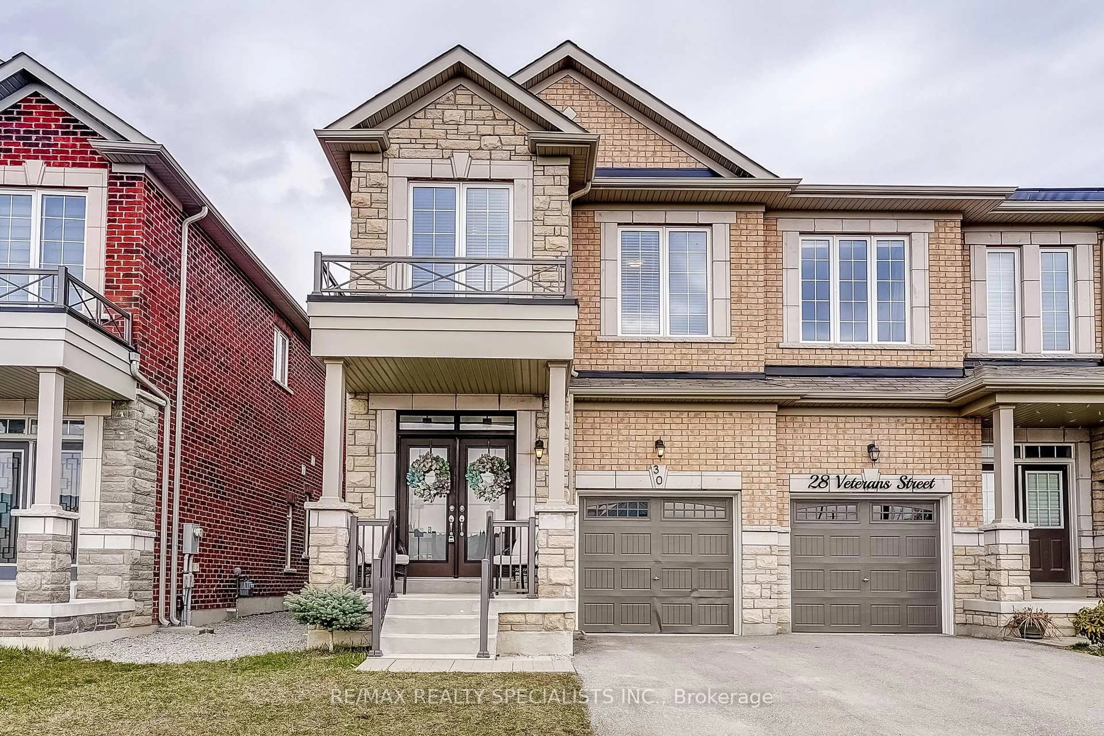 Home with brick exterior material, street for 30 Veterans St, Bradford West Gwillimbury Ontario L3Z 4L3