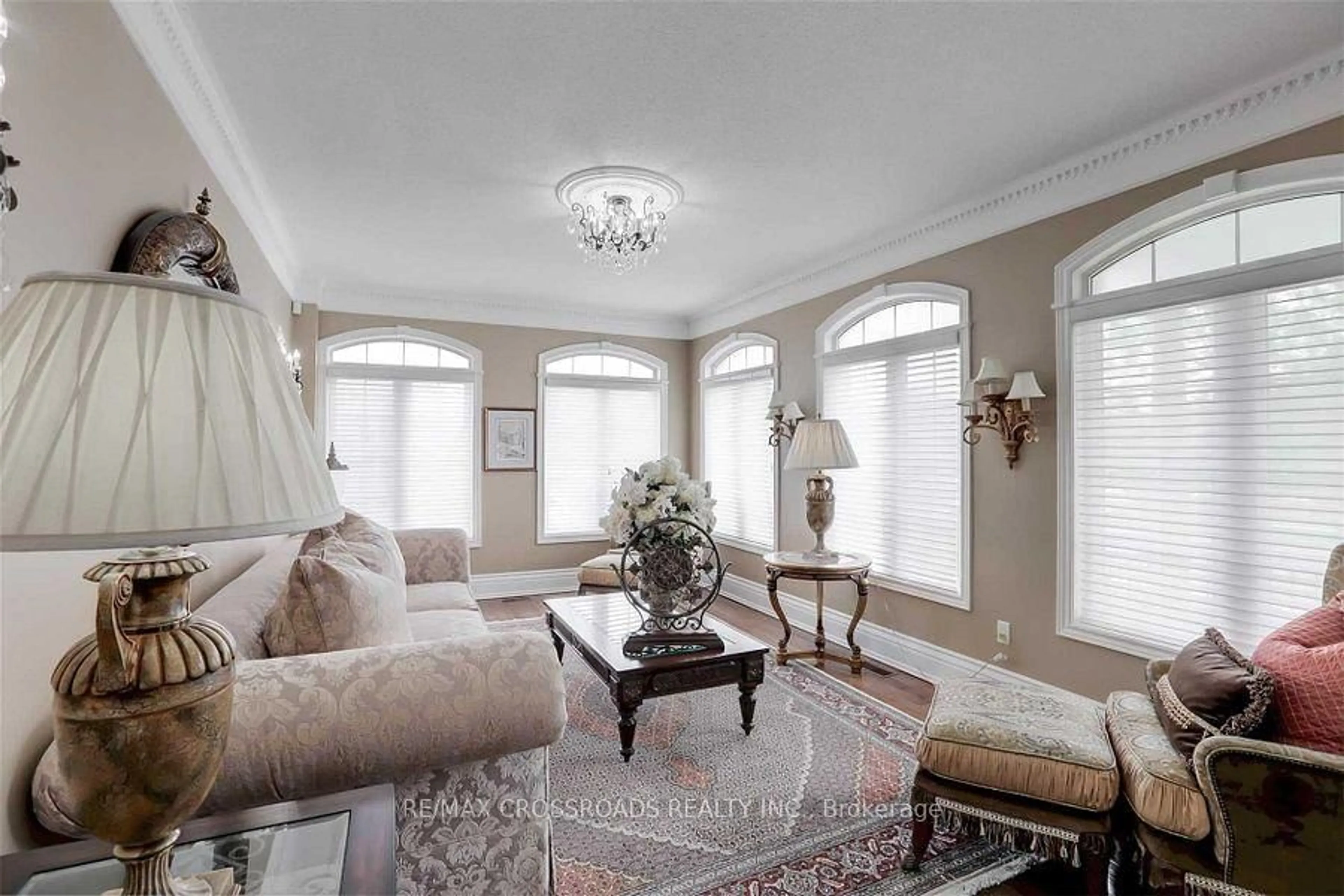 Living room with furniture, unknown for 2 Mumberson Crt, Markham Ontario L6C 1Y4