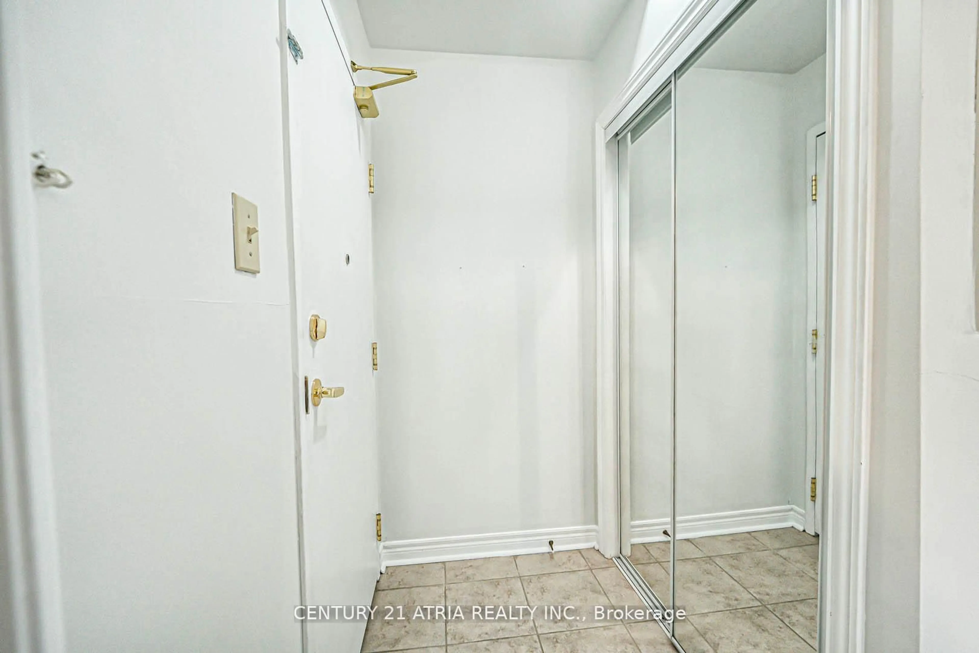 Unknown for 9944 Keele St #304, Vaughan Ontario L6A 3Y4