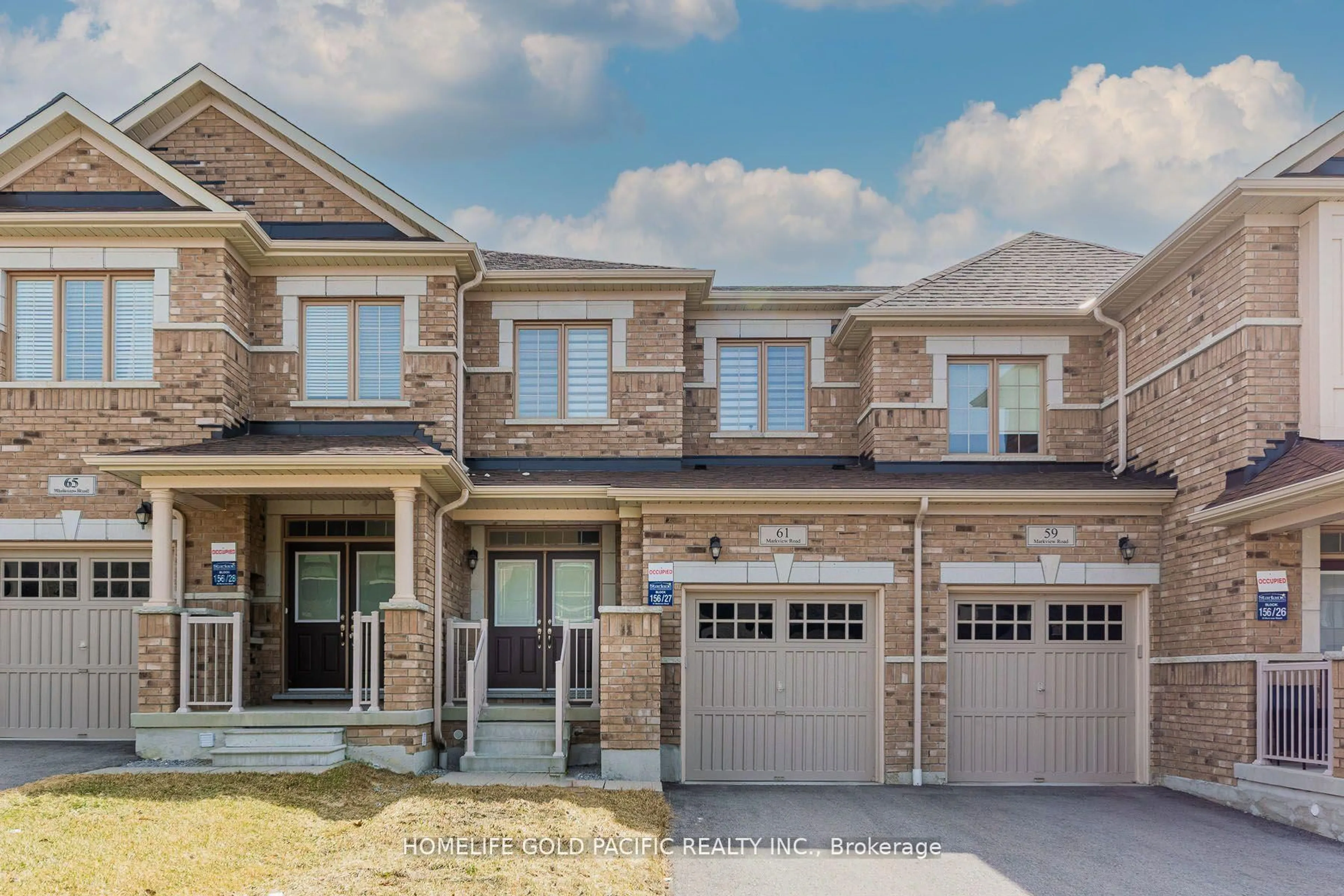 Home with brick exterior material, street for 61 Markview Rd, Whitchurch-Stouffville Ontario L4A 4W3