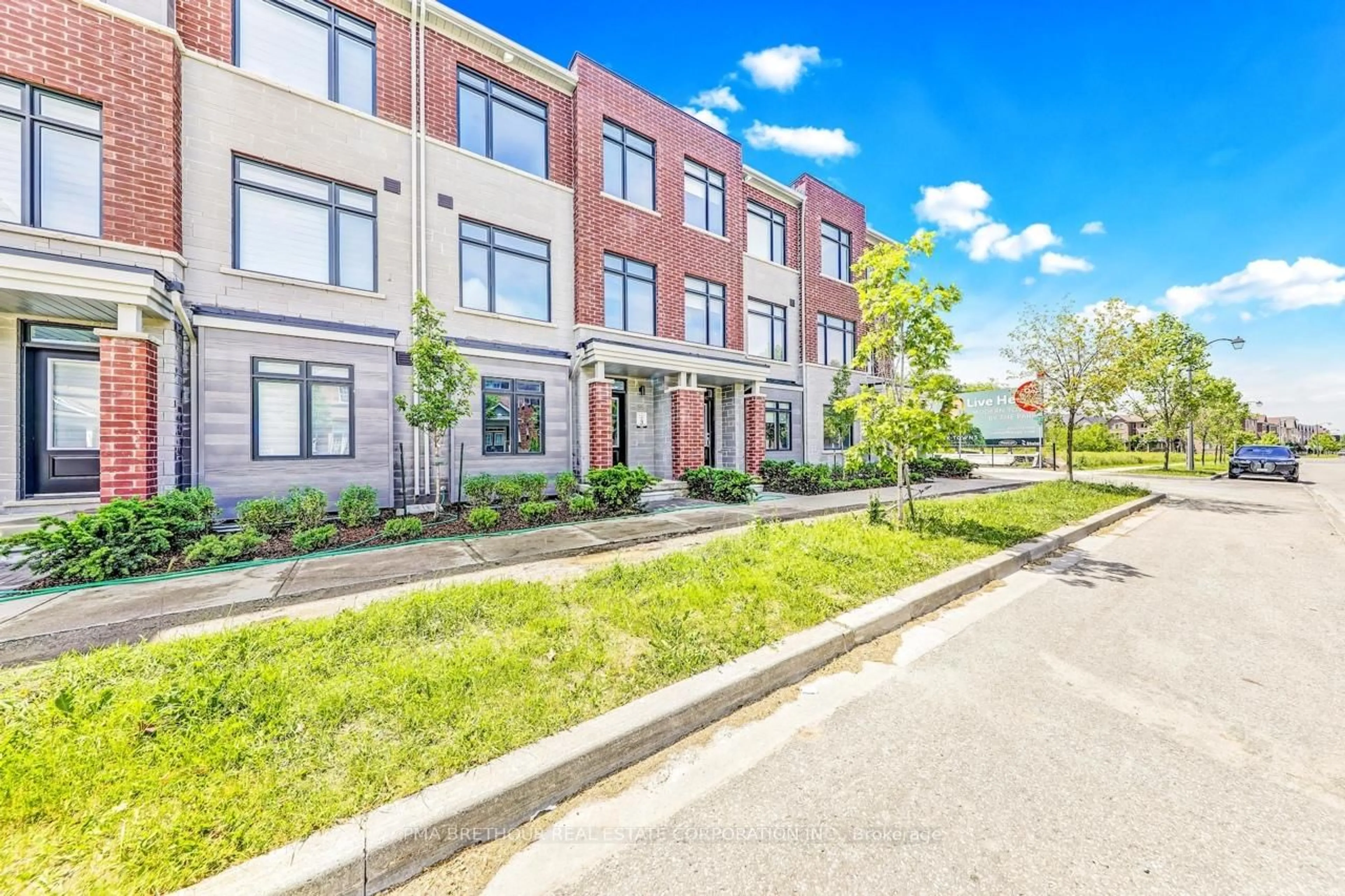 Home with brick exterior material, street for 95 Rustle Woods Ave, Markham Ontario L6B 0V2