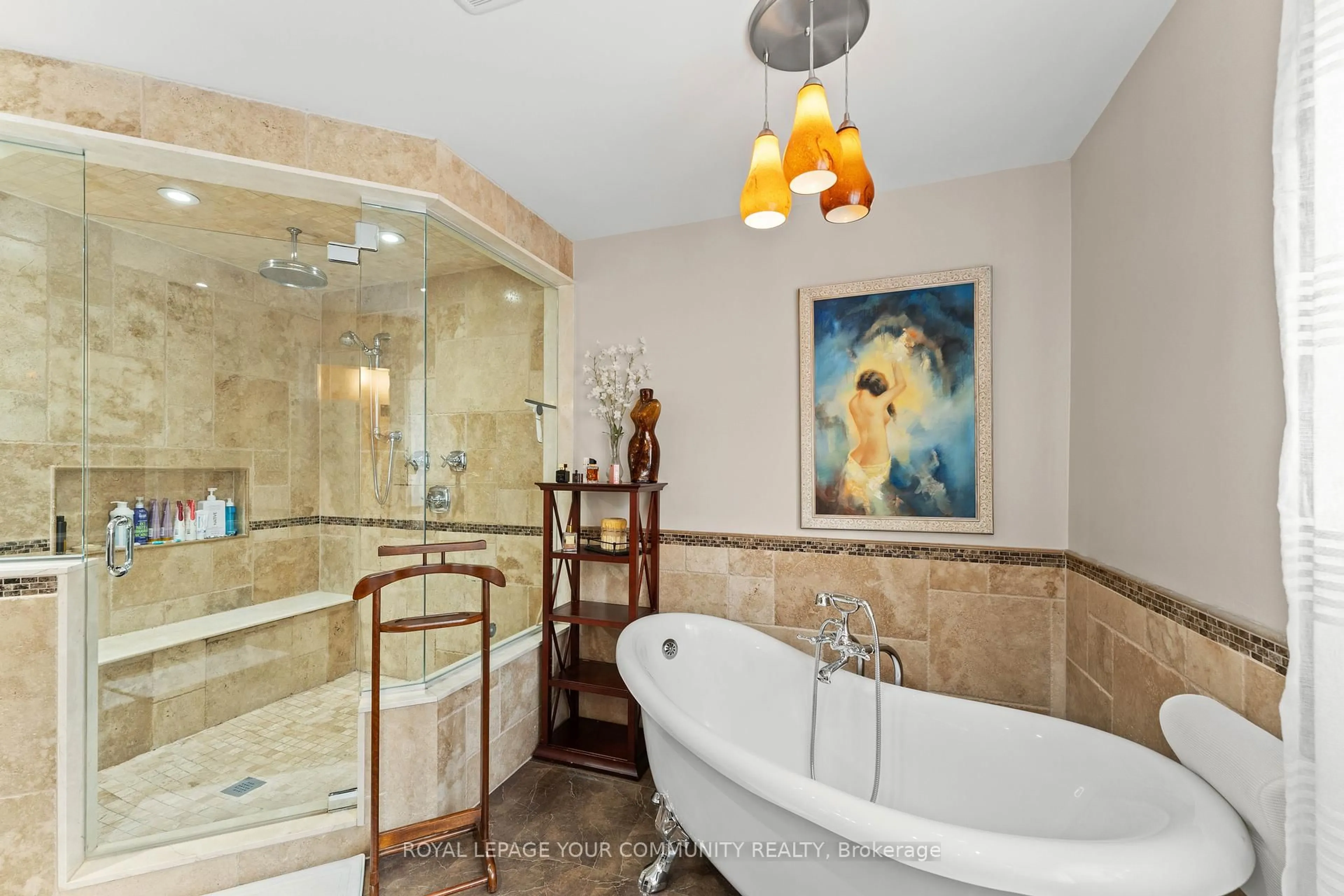 Contemporary bathroom, ceramic/tile floor for 118 Forest Lane Dr, Vaughan Ontario L4J 3N8