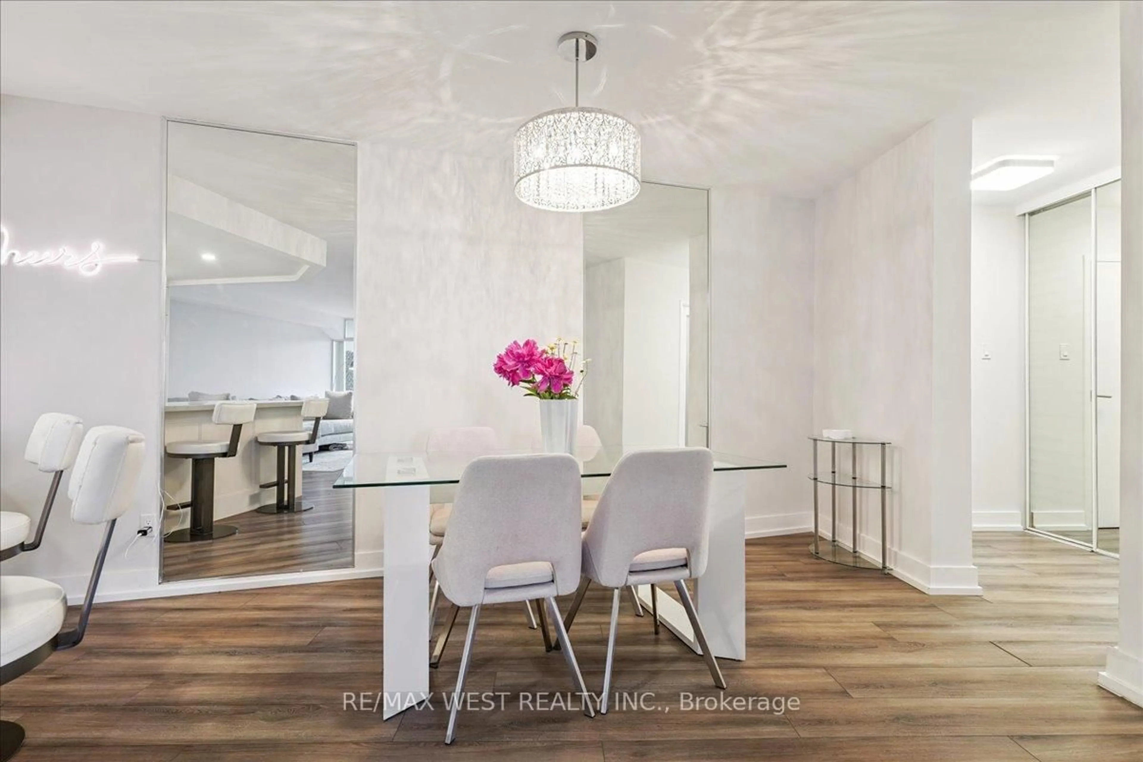 Dining room, unknown for 7811 Yonge St #1008, Markham Ontario L3T 4S3