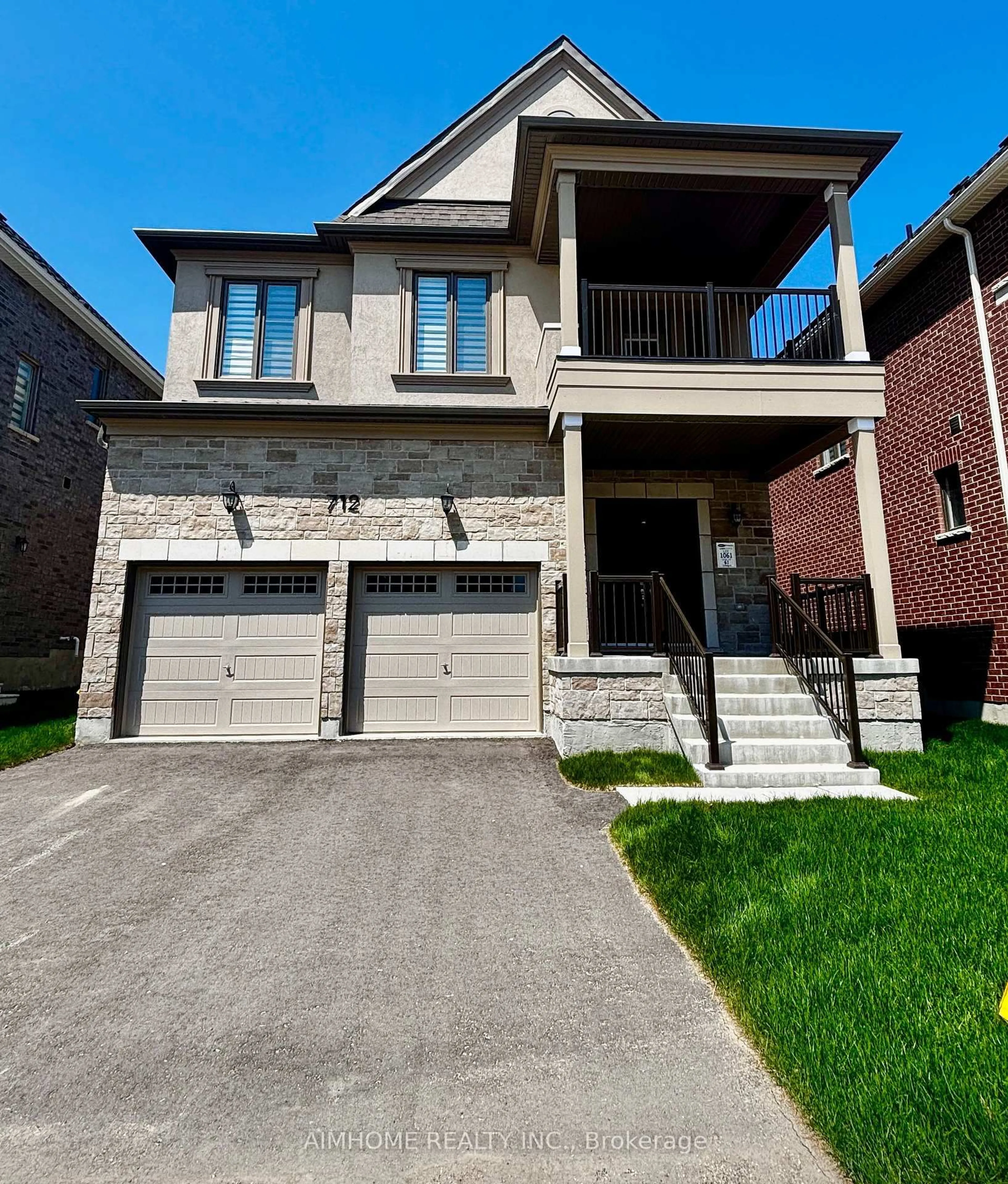 Home with brick exterior material, street for 712 Newlove St, Innisfil Ontario L9S 0R8