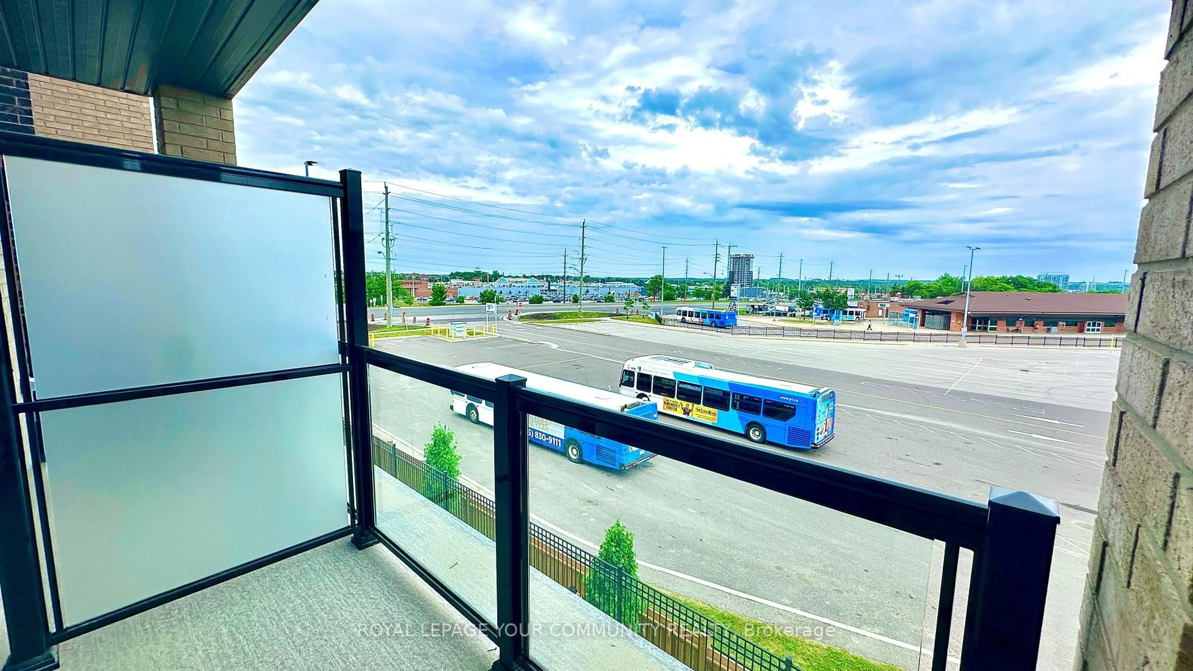 Balcony in the apartment, city buildings view from balcony for 20 Lytham Green Circ #8, Newmarket Ontario L3Y 0H3
