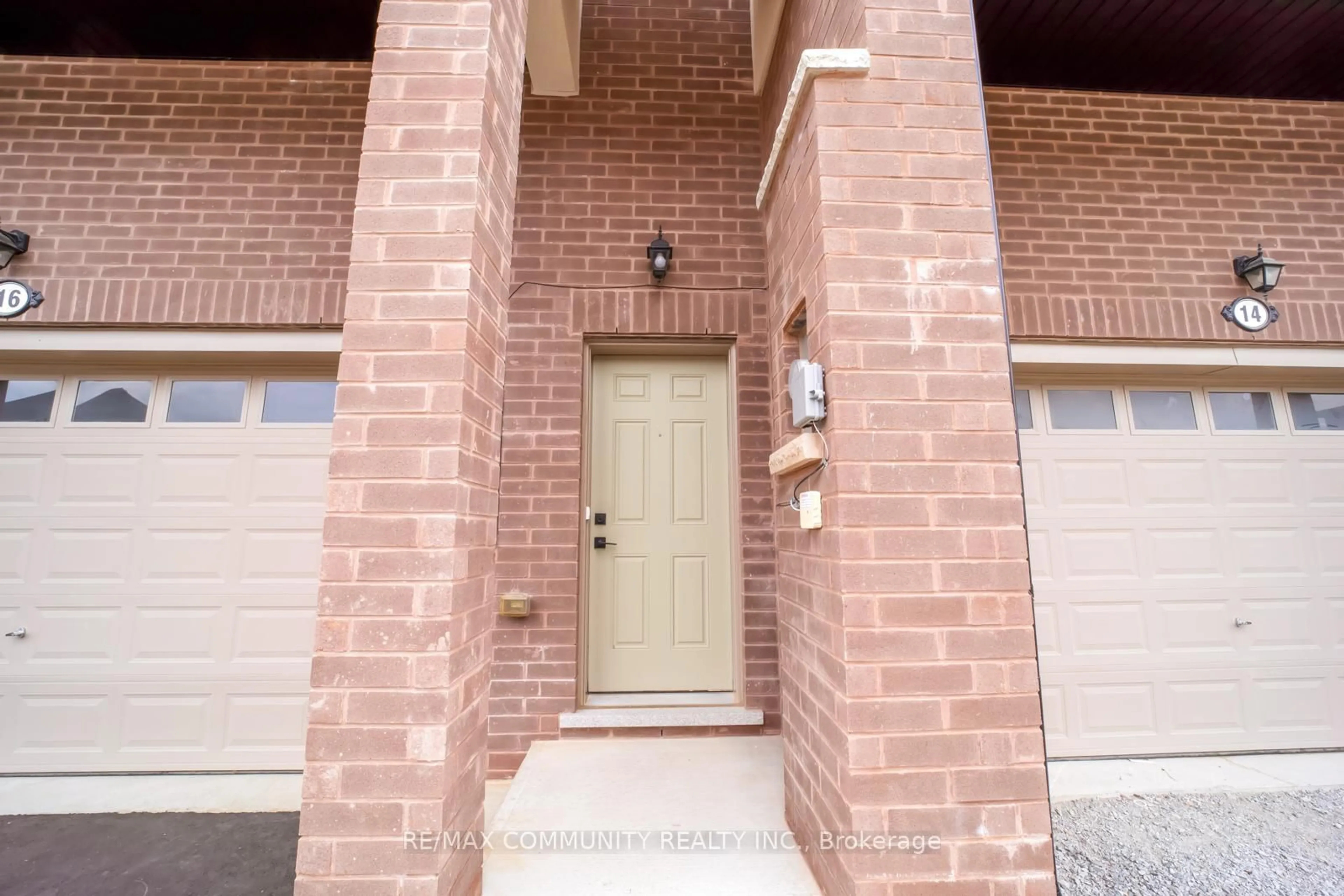 Home with brick exterior material, street for 16 Alan Williams Tr, Uxbridge Ontario L9P 0R5