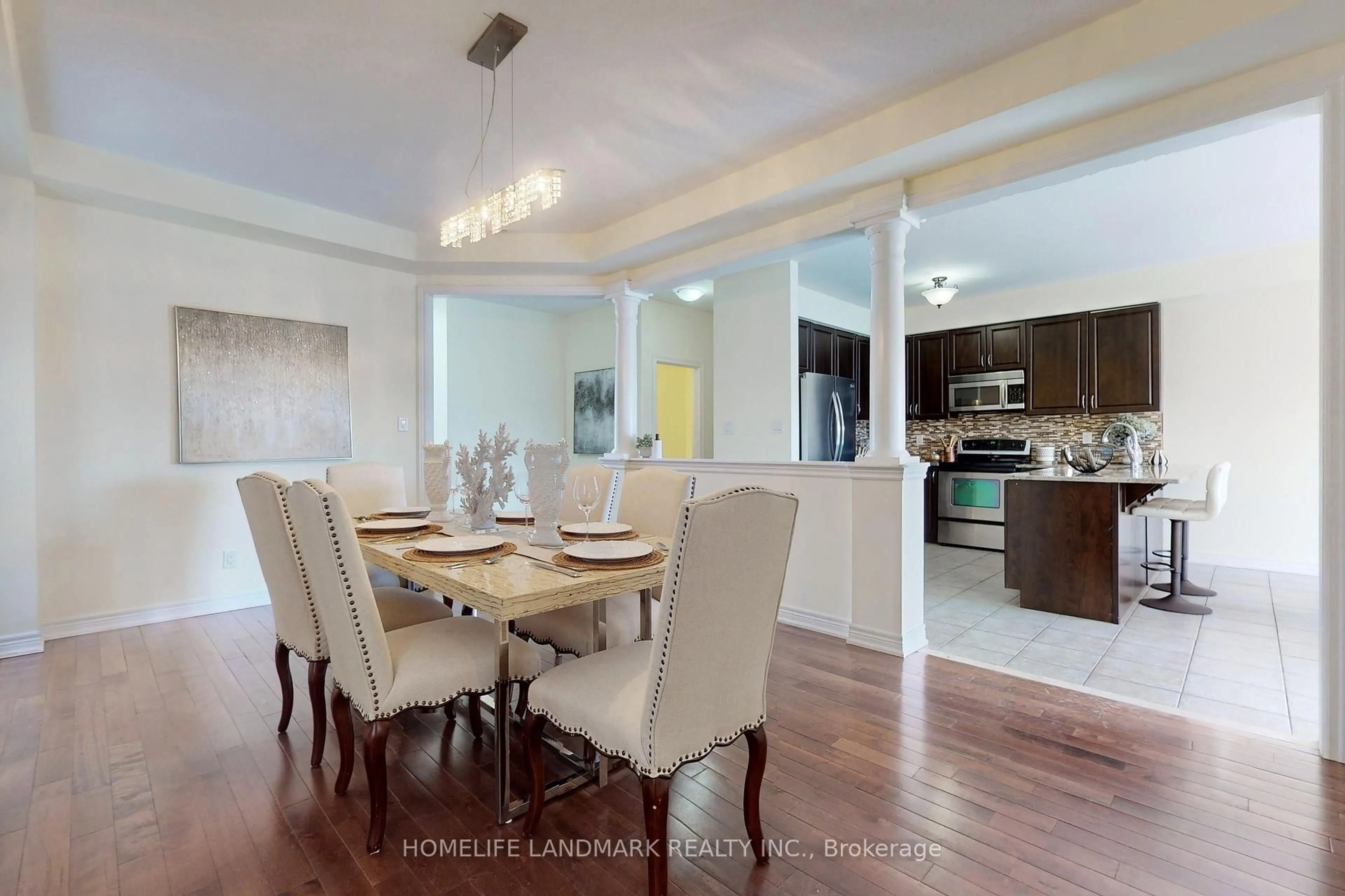 Dining room, unknown for 52 Chelsea Cres, Bradford West Gwillimbury Ontario L3Z 0J7