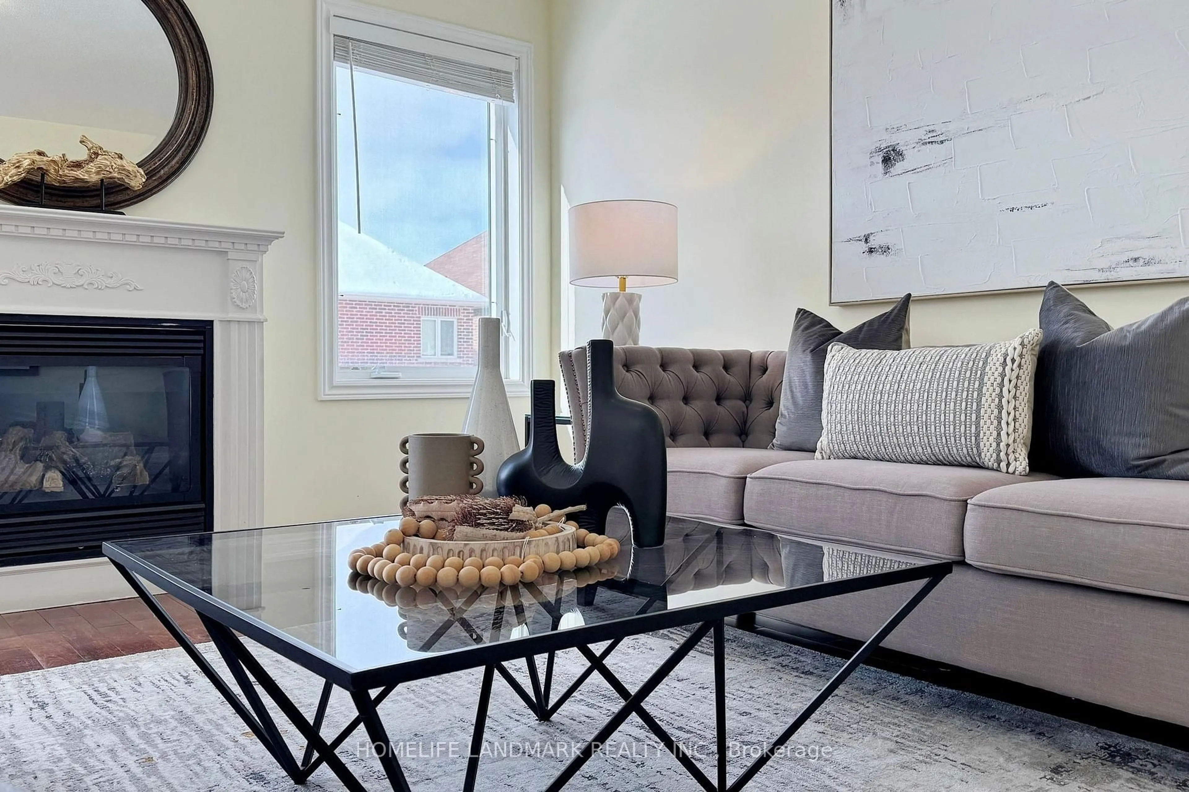 Living room with furniture, unknown for 52 Chelsea Cres, Bradford West Gwillimbury Ontario L3Z 0J7