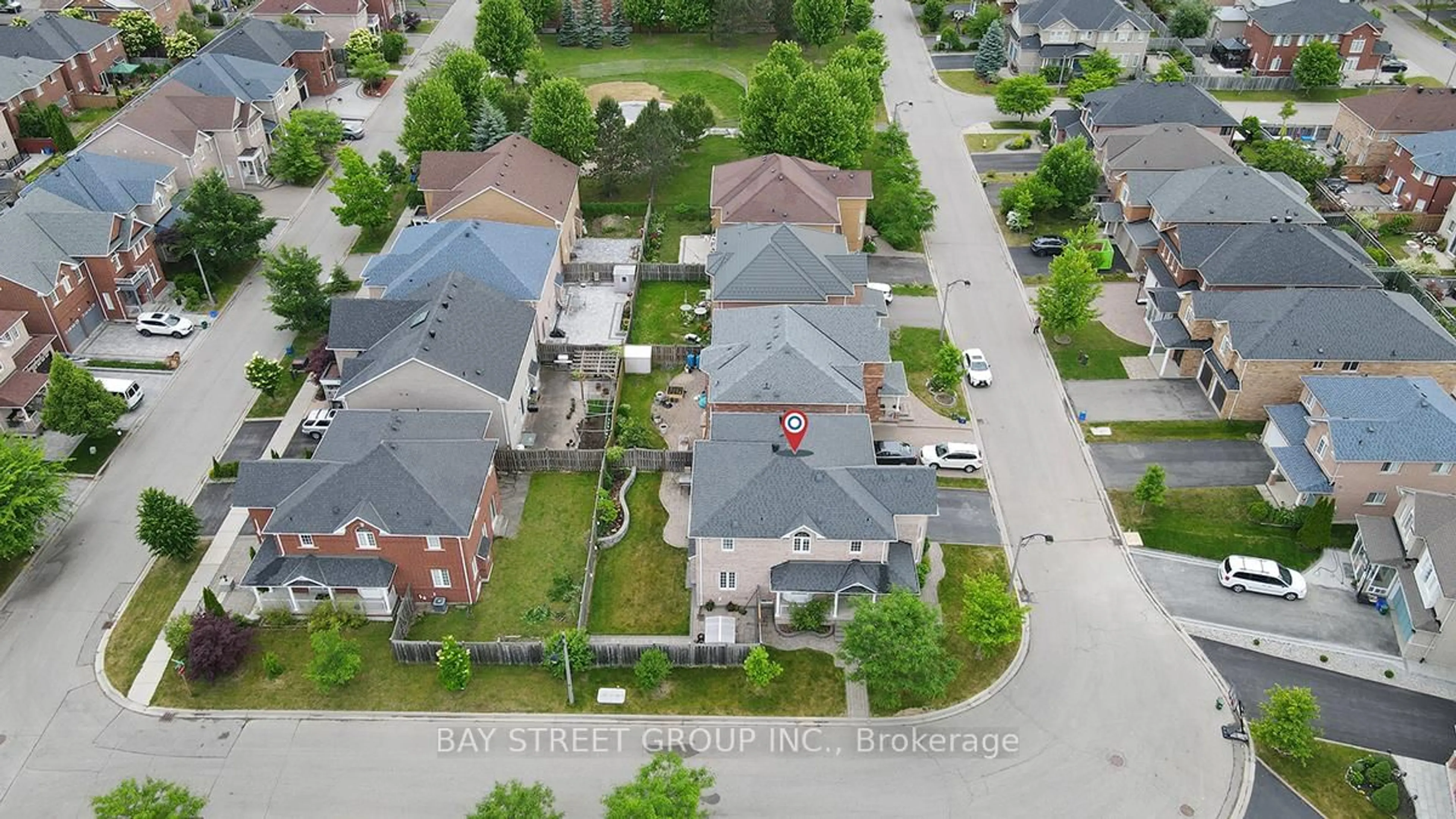 A pic from outside/outdoor area/front of a property/back of a property/a pic from drone, street for 63 Brookhaven Cres, Markham Ontario L6C 2X8