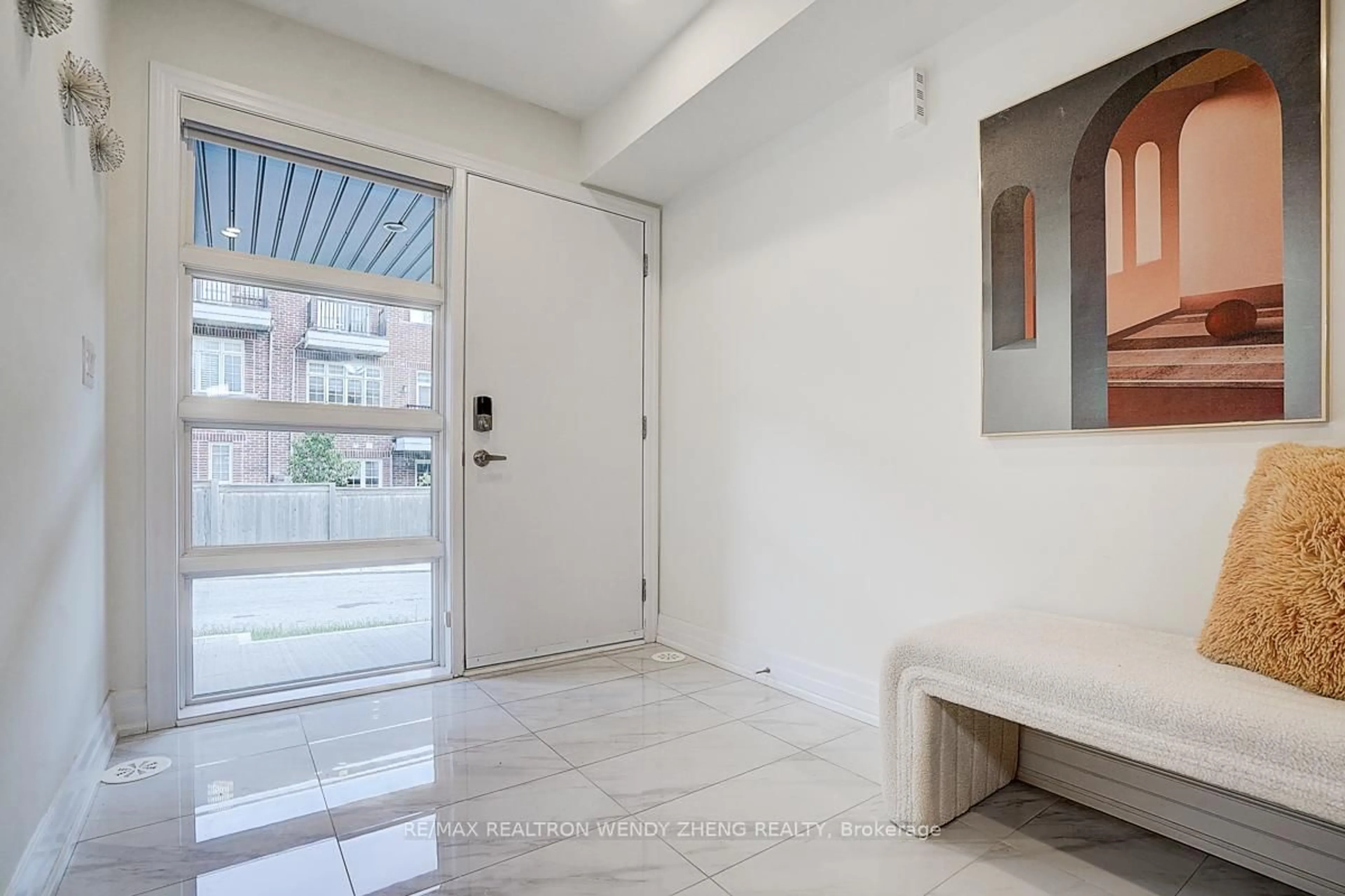 Indoor entryway for 22 Herman Gilroy Lane, Markham Ontario L6C 3L7