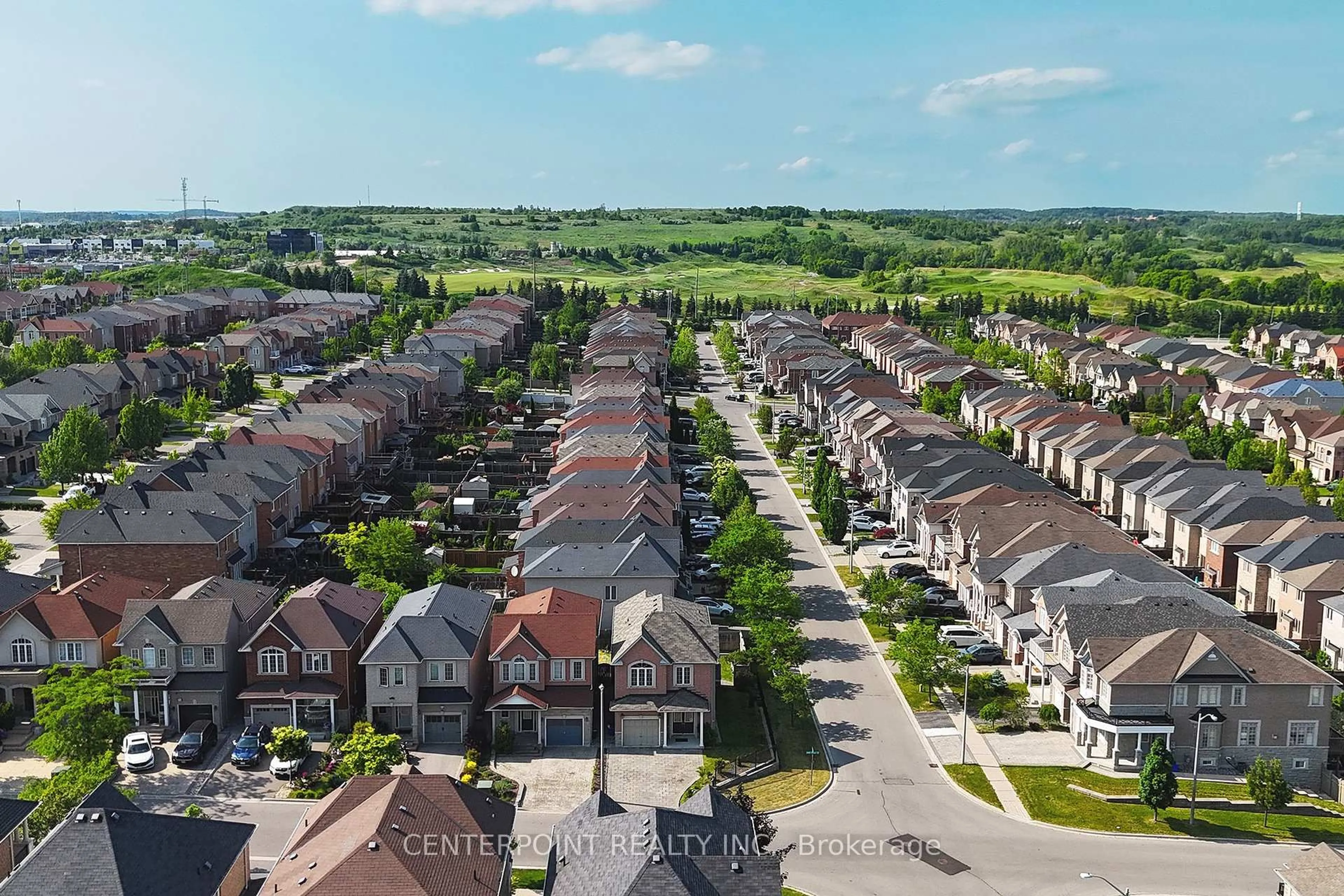 A pic from outside/outdoor area/front of a property/back of a property/a pic from drone, street for 58 Sand Valley St, Vaughan Ontario L6A 4H3