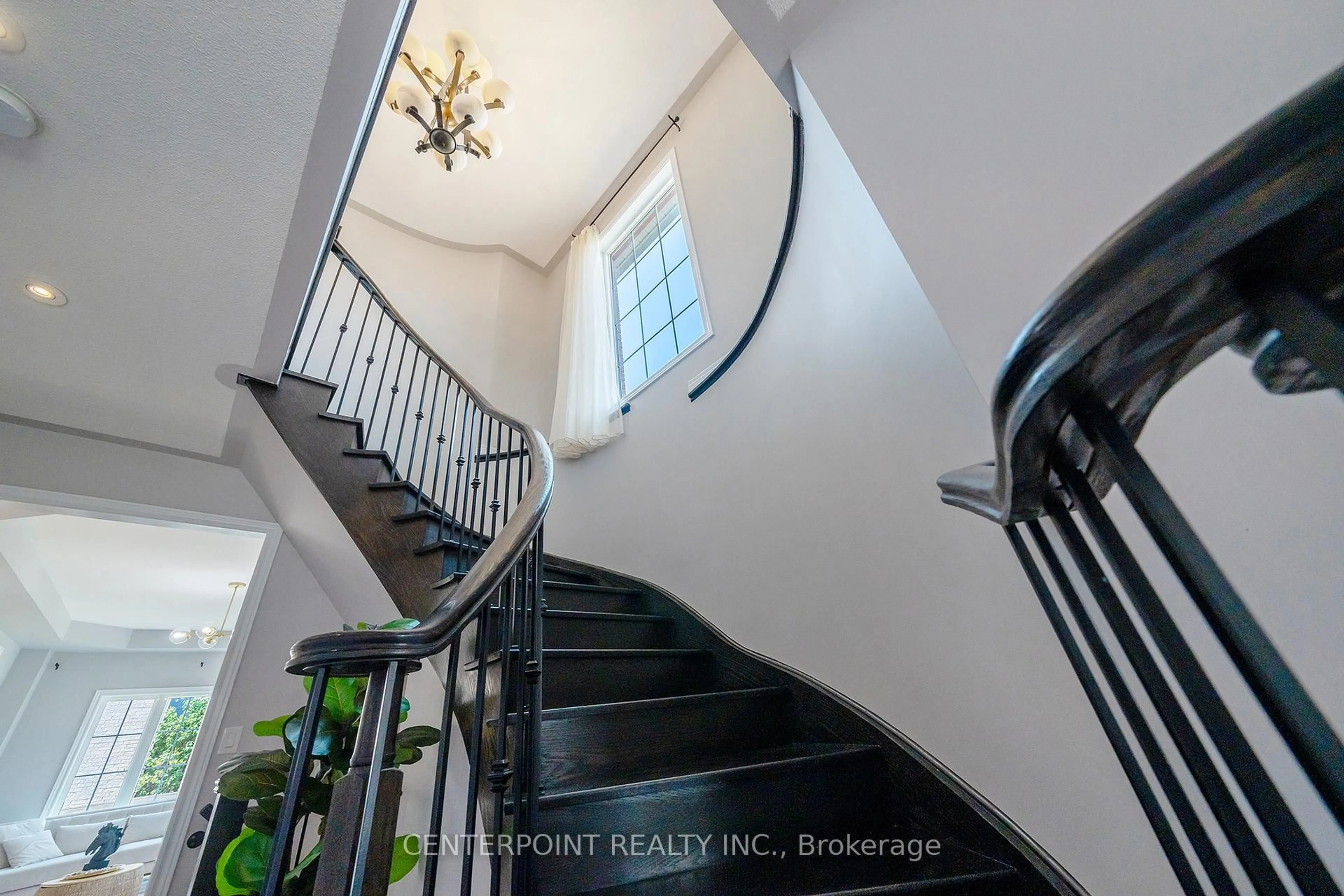 Stairs for 58 Sand Valley St, Vaughan Ontario L6A 4H3