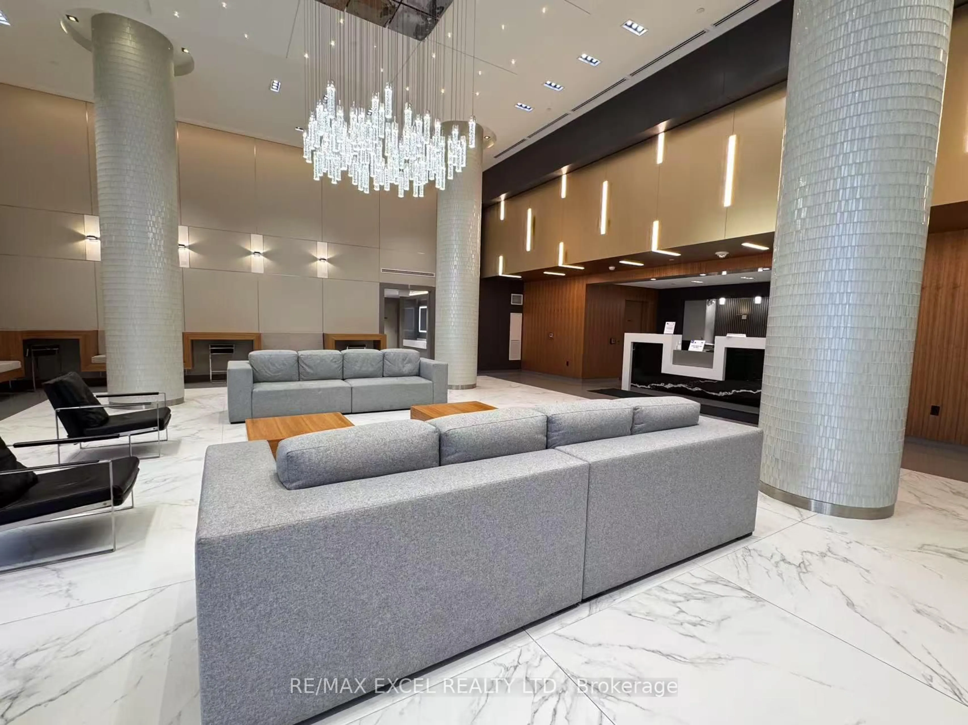 Lobby for 85 Oneida Cres #912, Richmond Hill Ontario L4B 0H4
