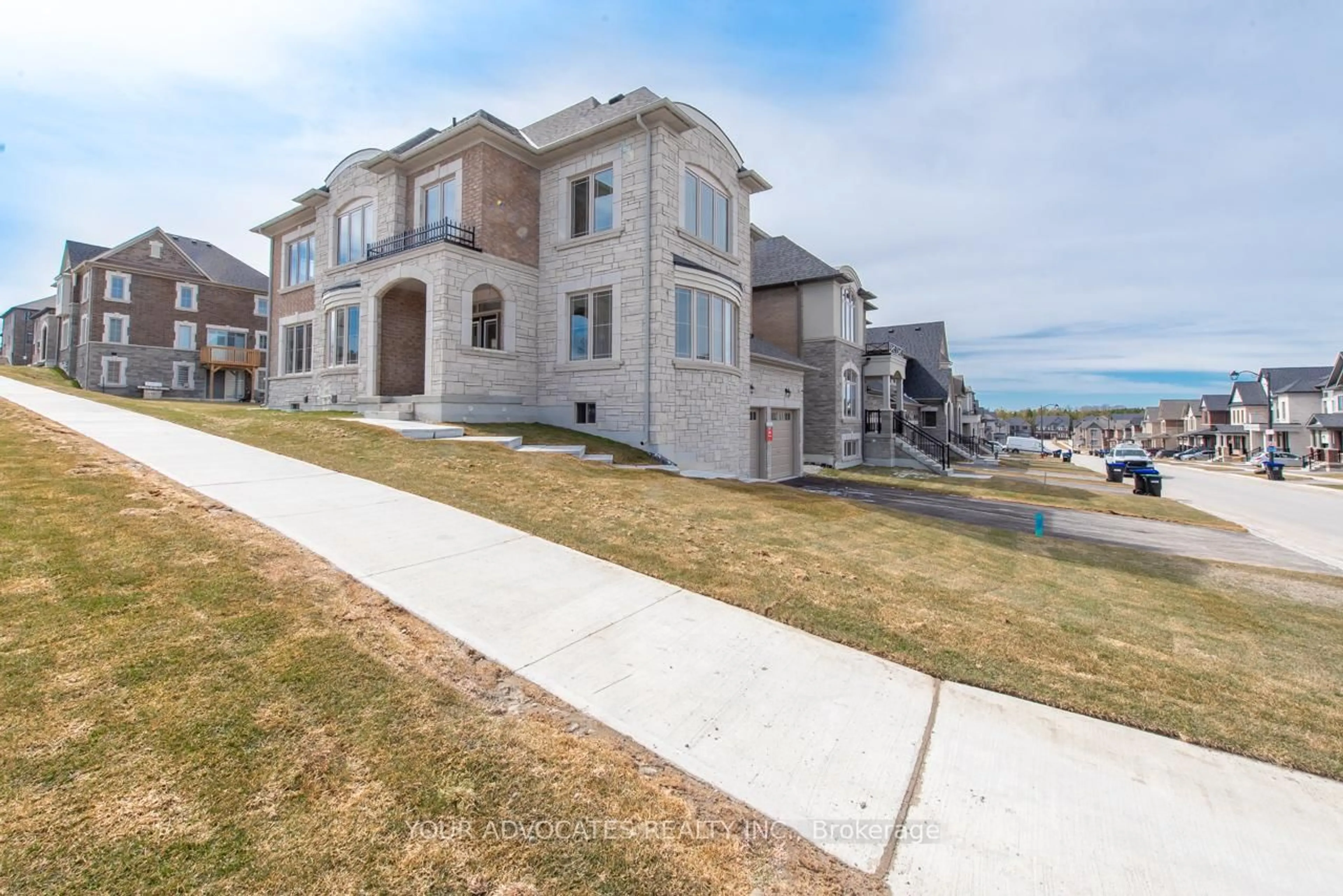 A pic from outside/outdoor area/front of a property/back of a property/a pic from drone, water/lake/river/ocean view for 1 Cunningham Dr, Bradford West Gwillimbury Ontario L0G 1B0