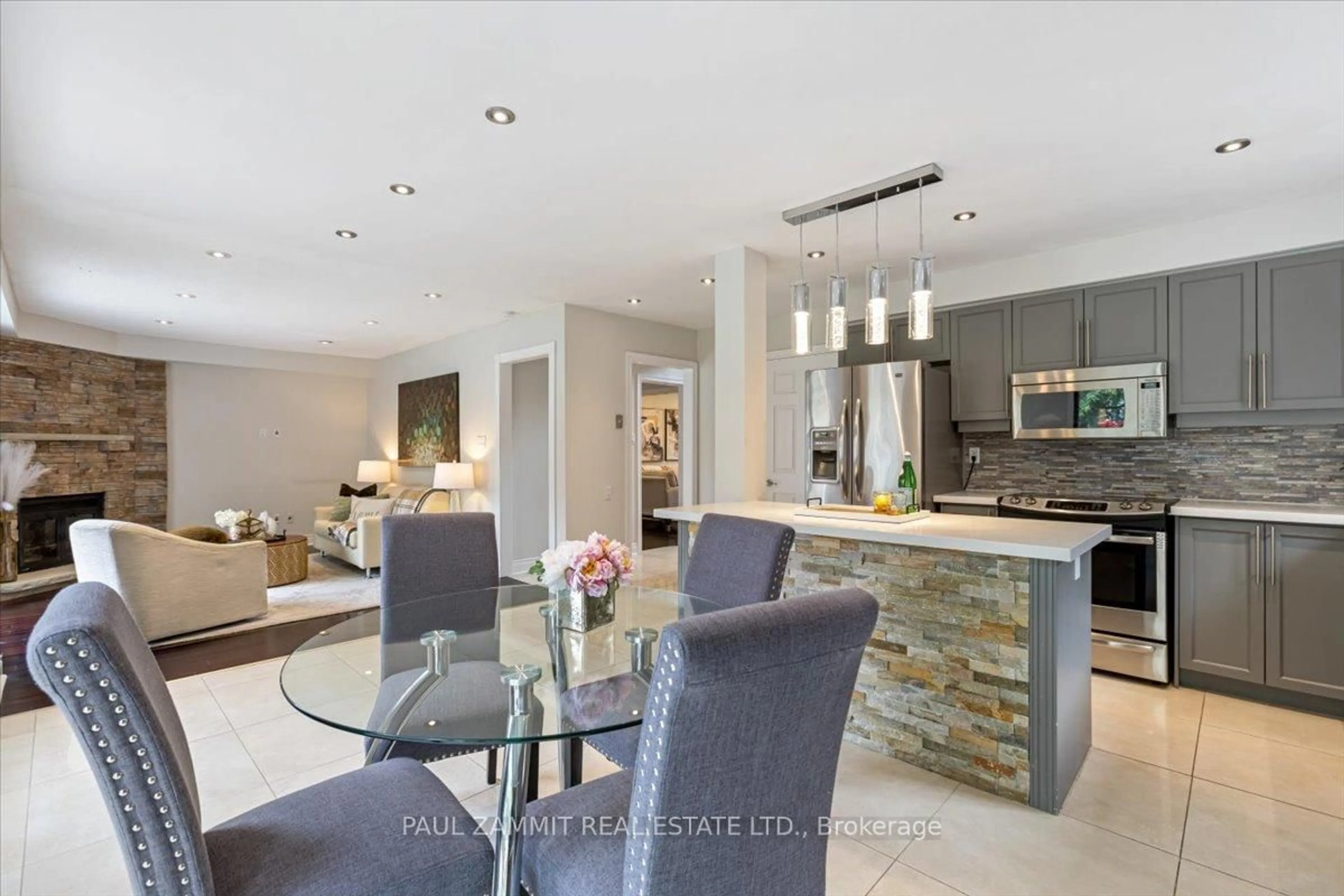 Contemporary kitchen, unknown for 130 Mountbatten Rd, Vaughan Ontario L4J 7W6