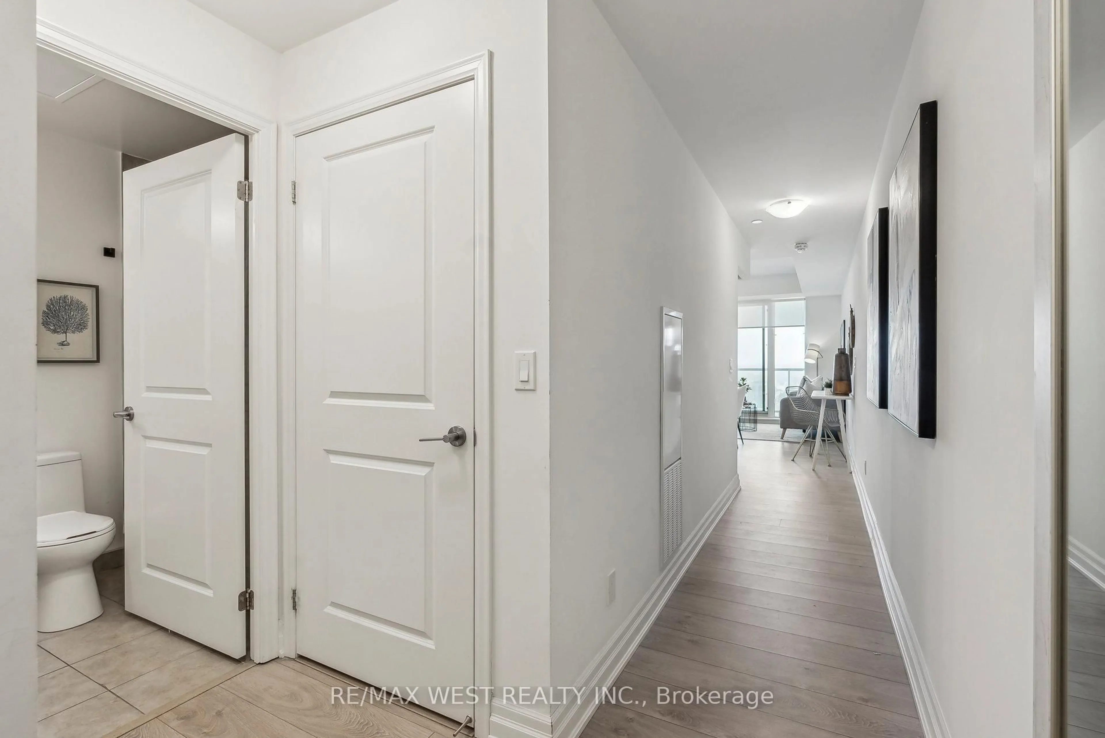 Indoor entryway for 10 Rouge Valley Dr #1304A, Markham Ontario L6G 0G9