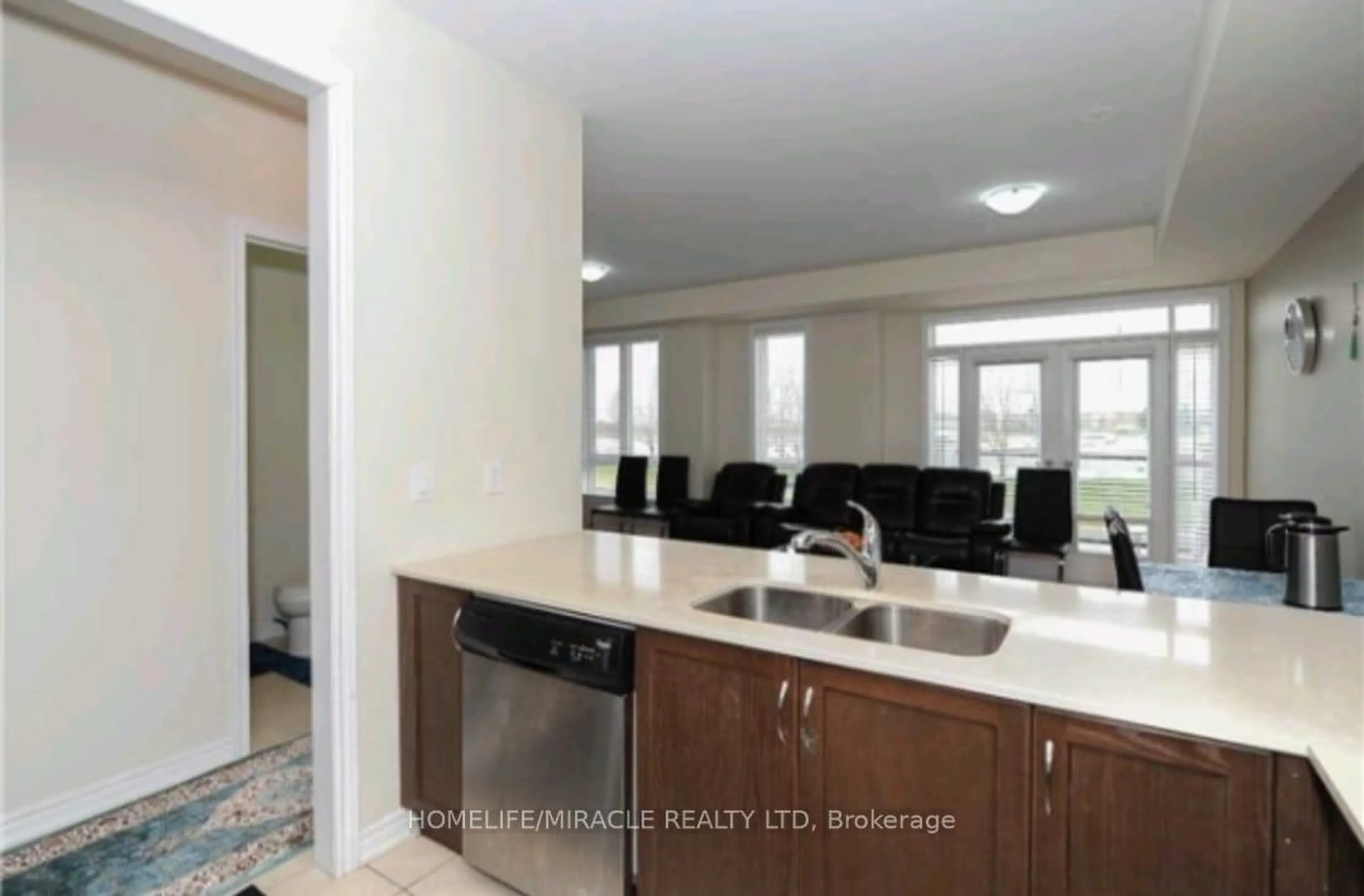 Unknown for 9601 Jane St #8, Vaughan Ontario L6A 4G5