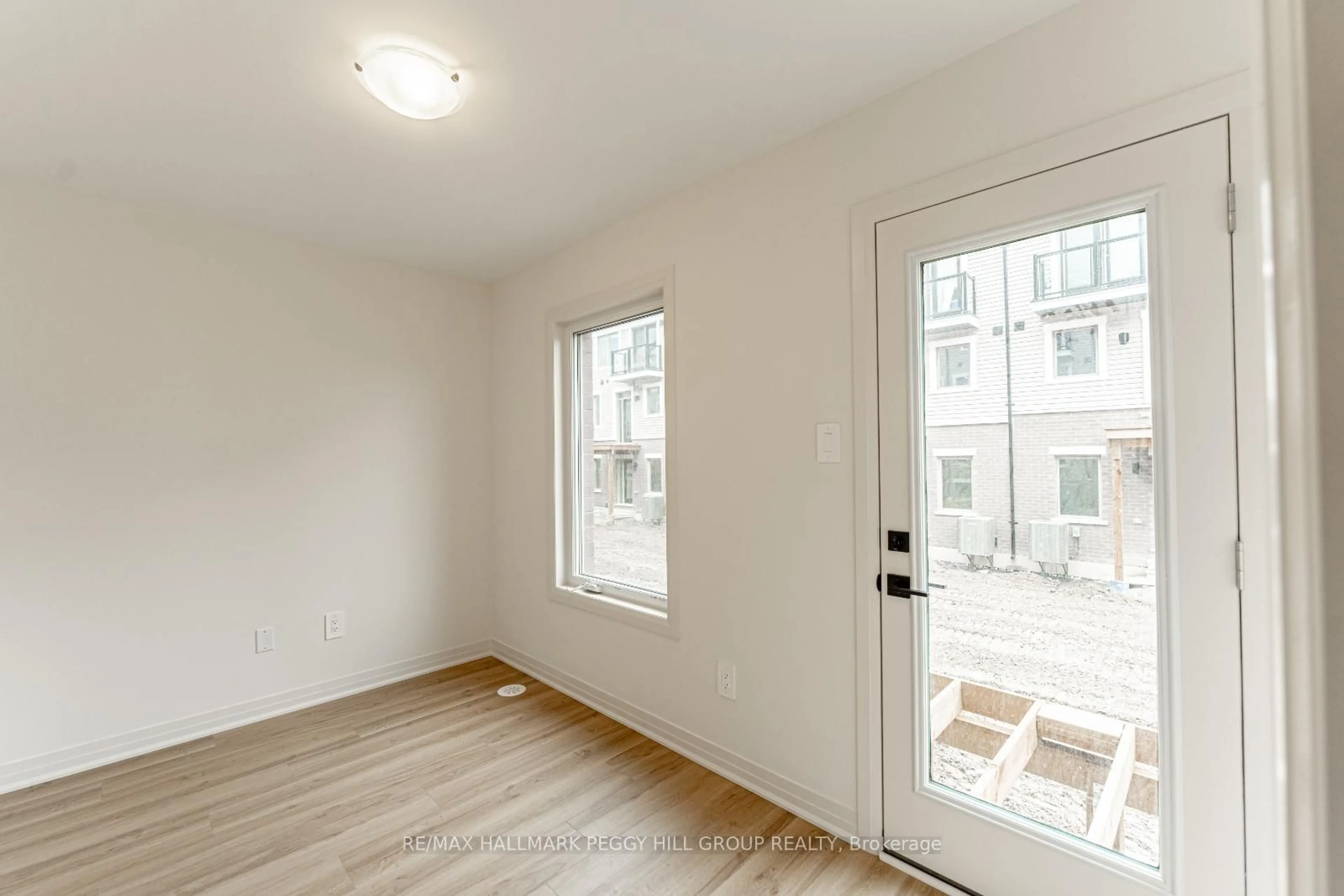 A pic of a room for 30 Brandon Cres, New Tecumseth Ontario L0G 1W0