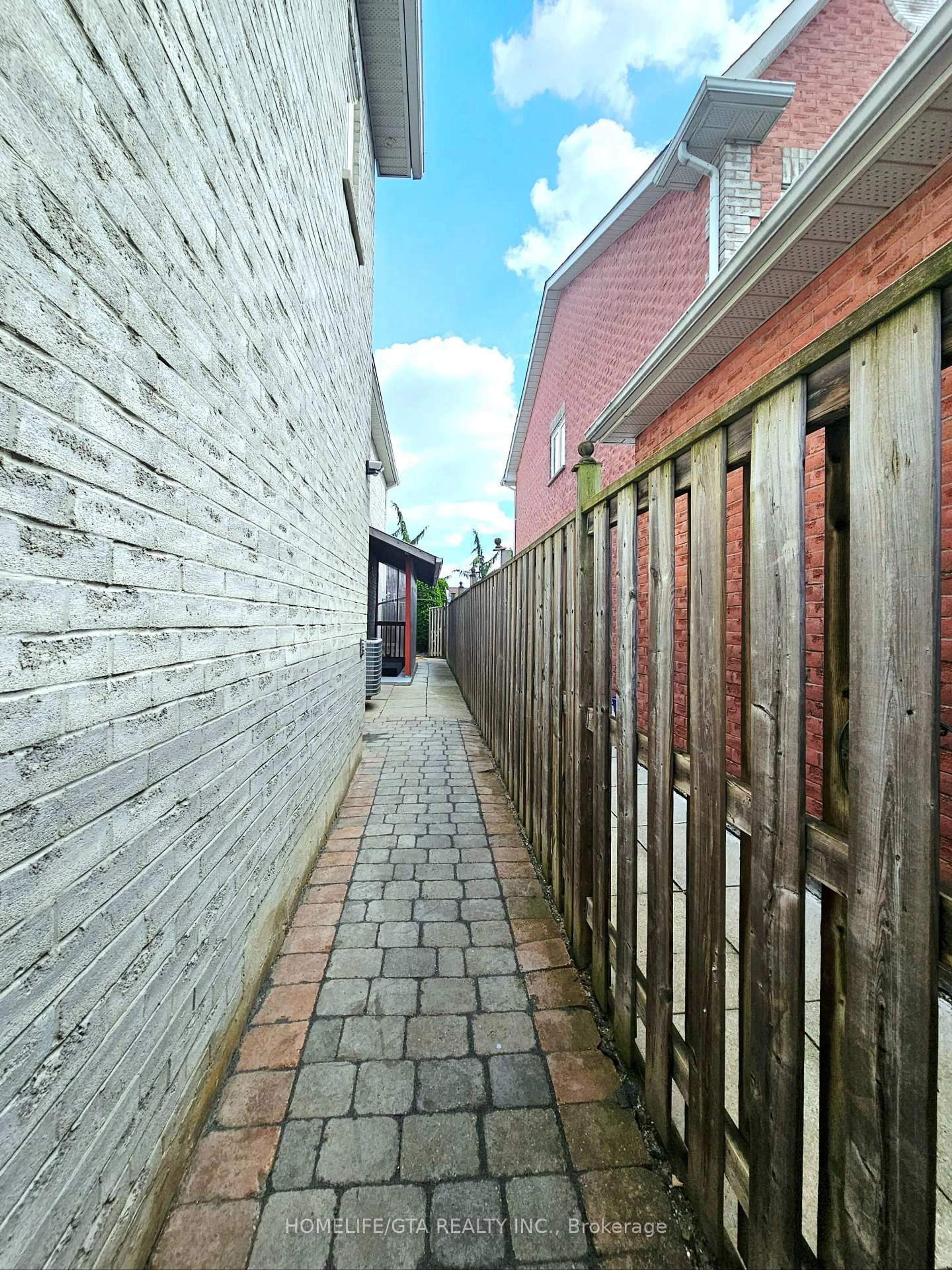 Patio, street for 79 Worthing Ave, Markham Ontario L3S 3Y2