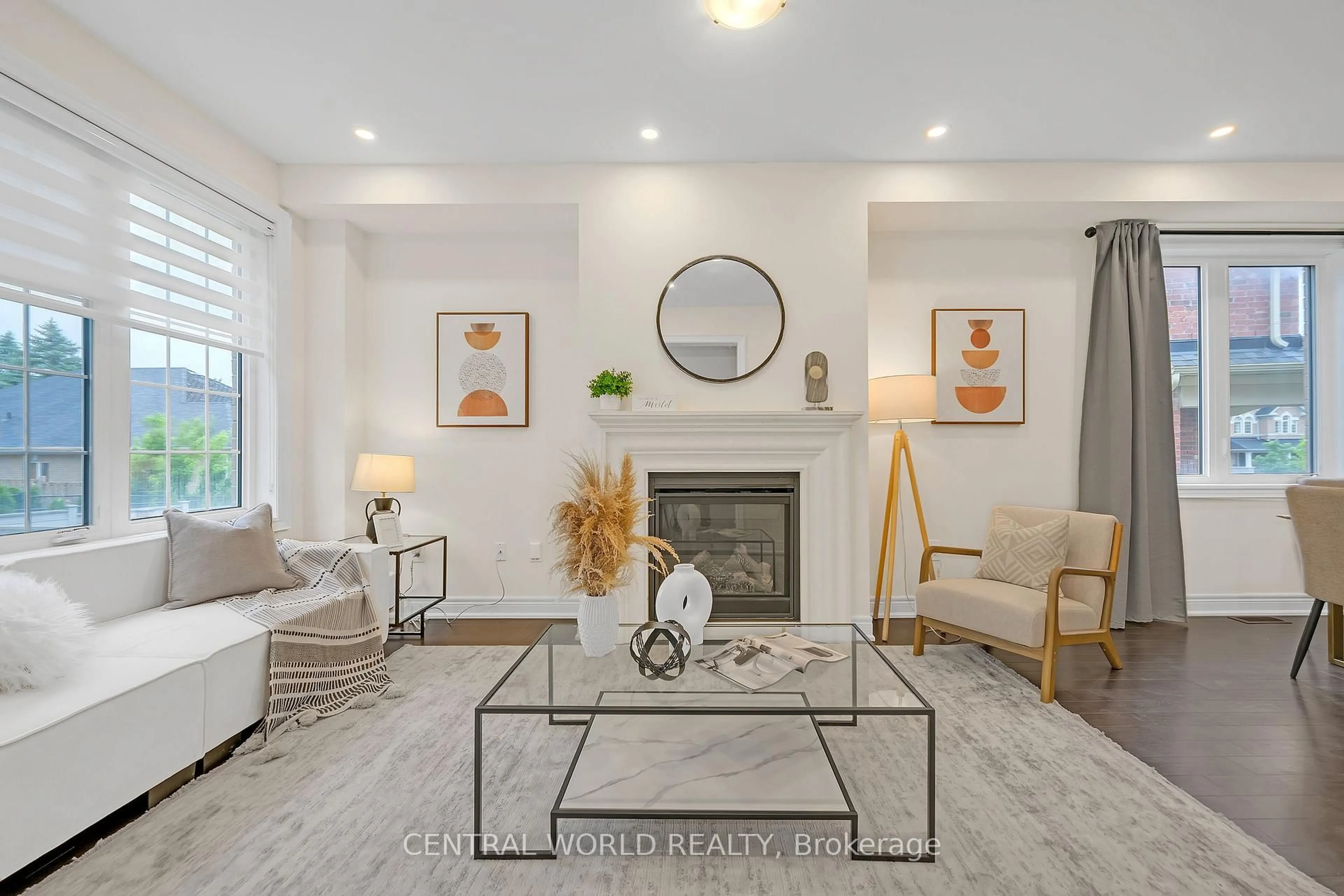 Living room with furniture, unknown for 86 Drizzel Cres, Richmond Hill Ontario L4E 2Z1