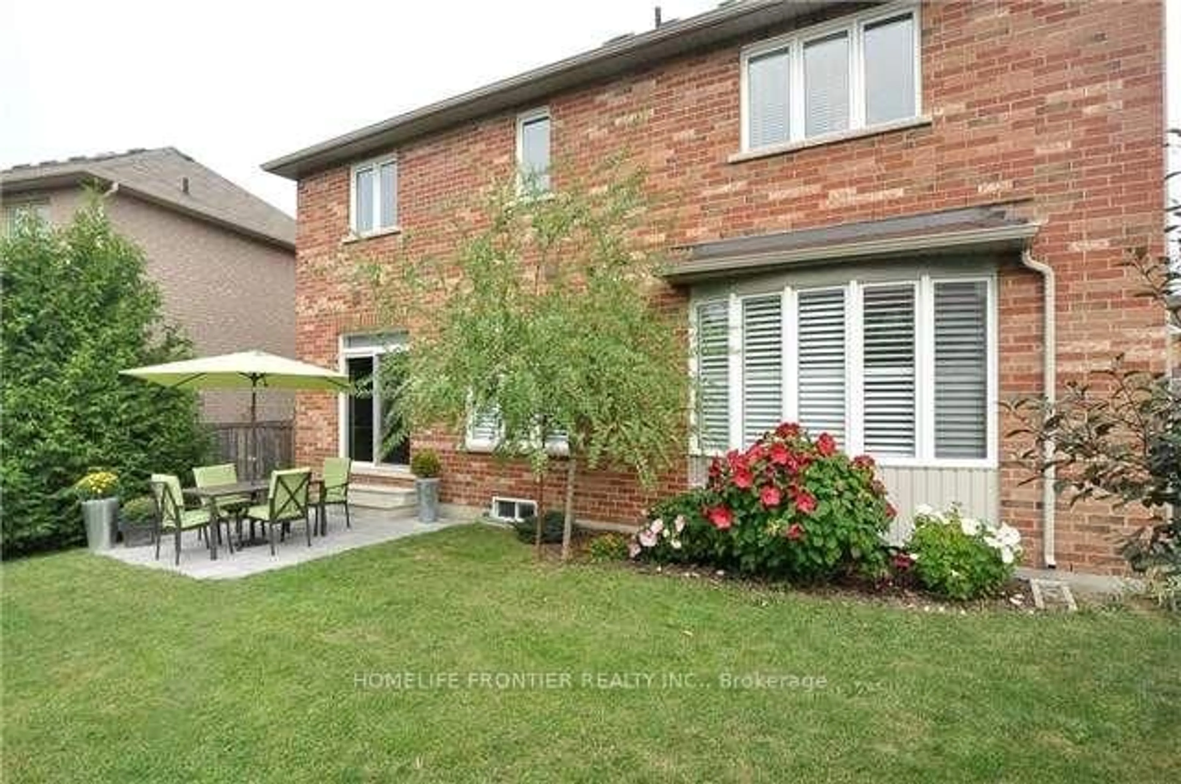 Home with brick exterior material, street for 107 Mynden Way, Newmarket Ontario L3X 3B7