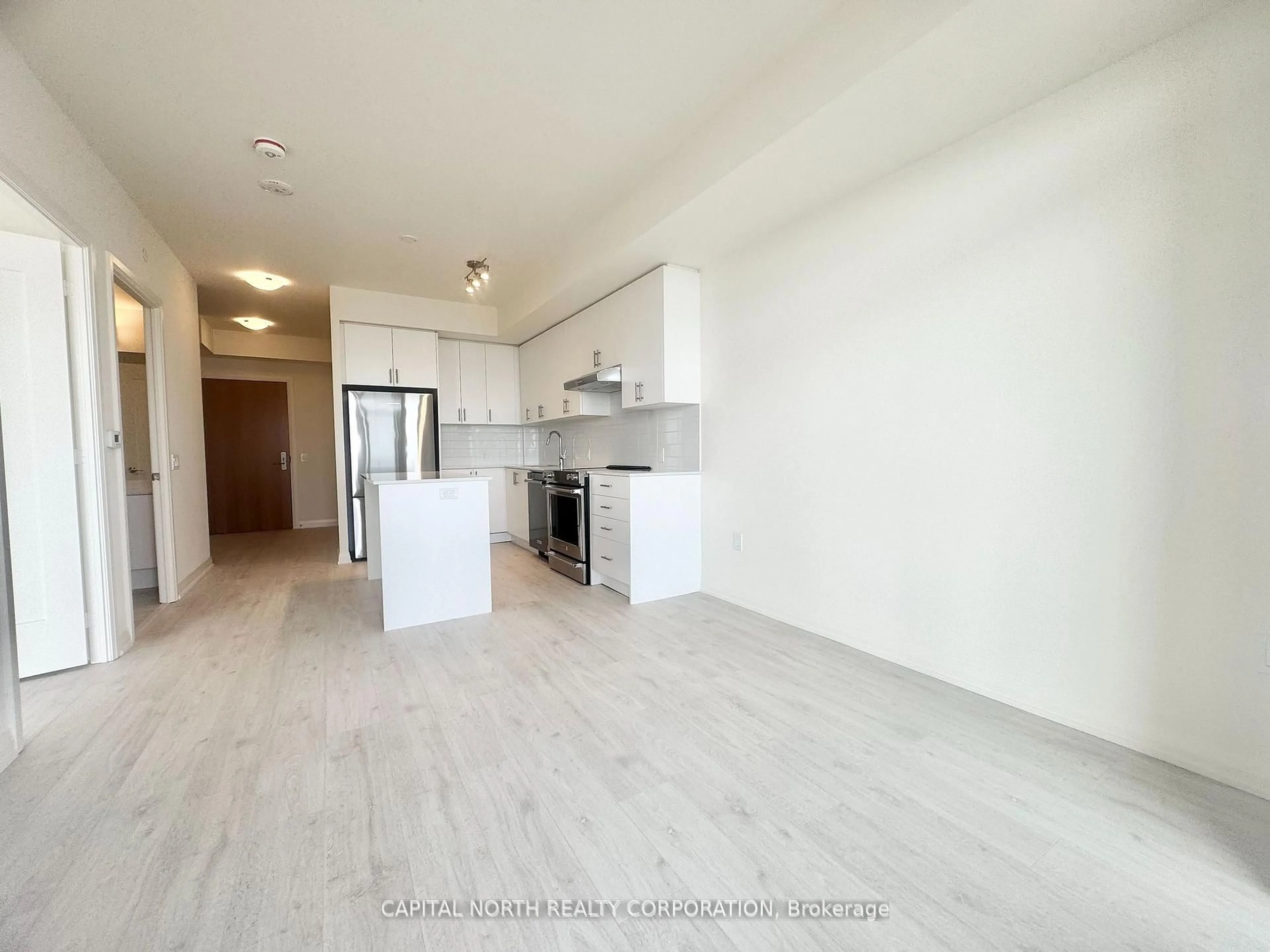 Unknown for 8960 Jane St #1907, Vaughan Ontario L4K 2M9
