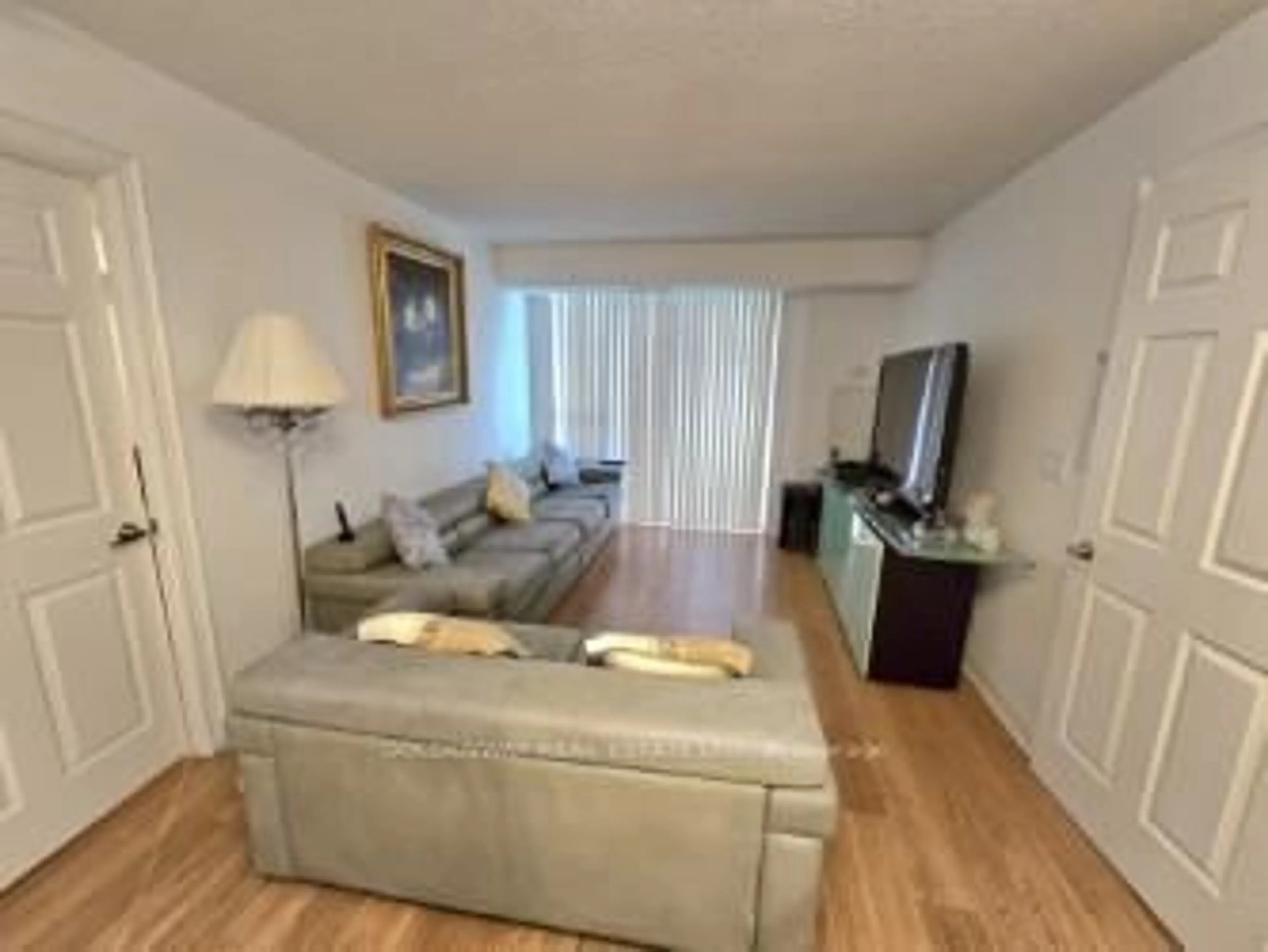 A pic of a room for 33 Cox Blvd #821, Markham Ontario L3R 8A6