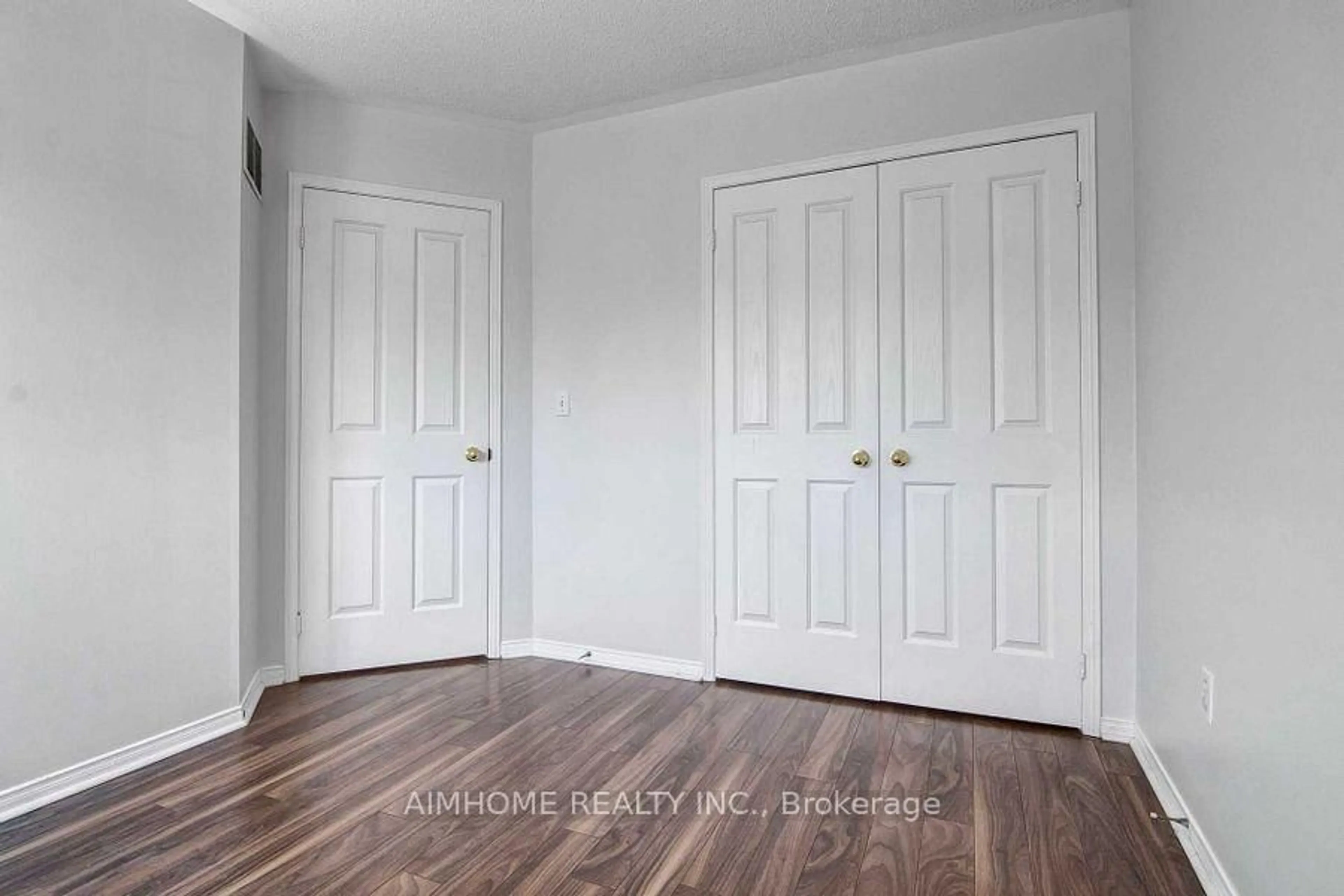 Unknown for 51 Crawford St, Markham Ontario L6C 2M3