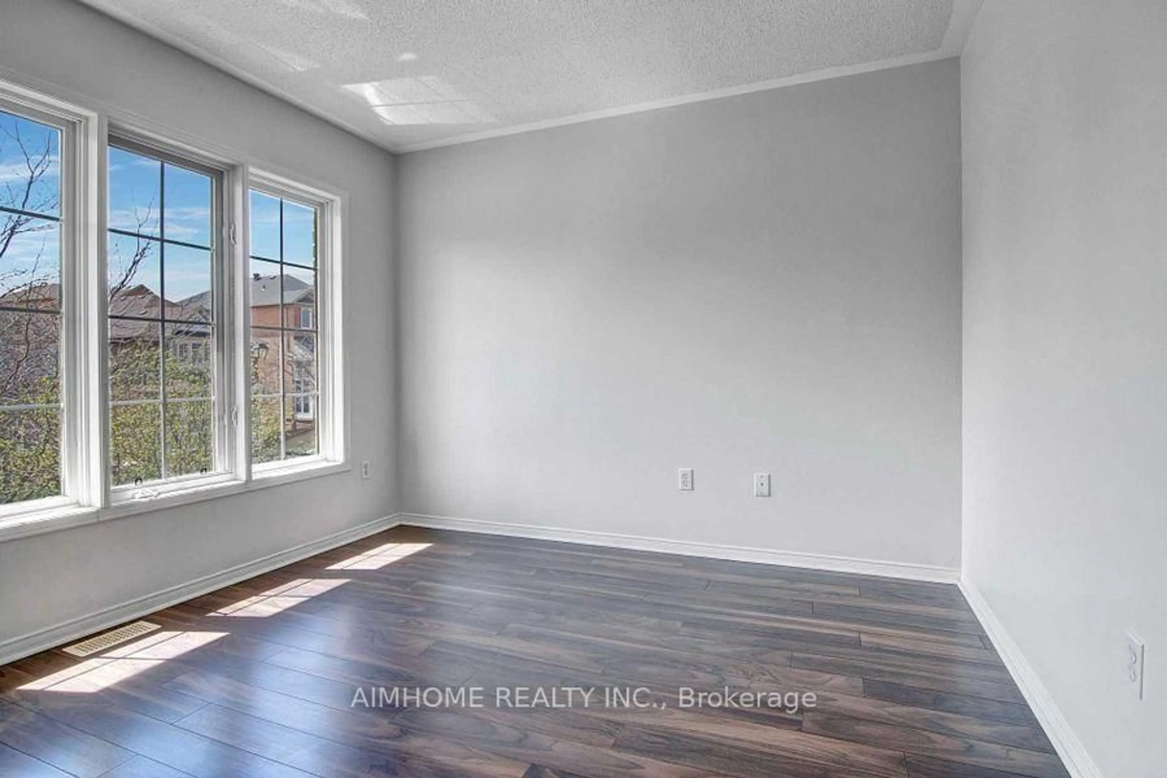 A pic of a room for 51 Crawford St, Markham Ontario L6C 2M3