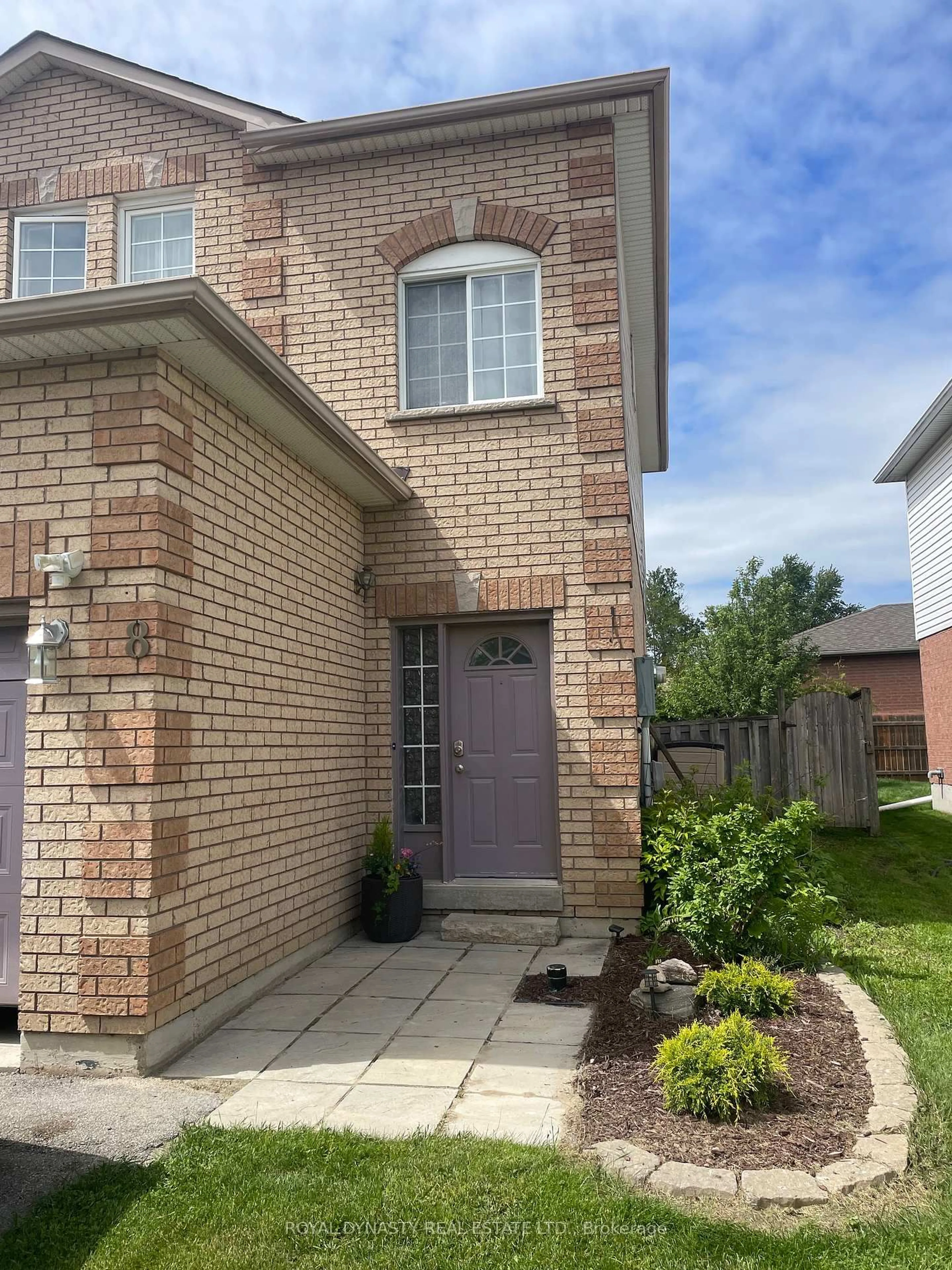 Home with brick exterior material, street for 8 Kate Aitken Cres, New Tecumseth Ontario L0G 1A0