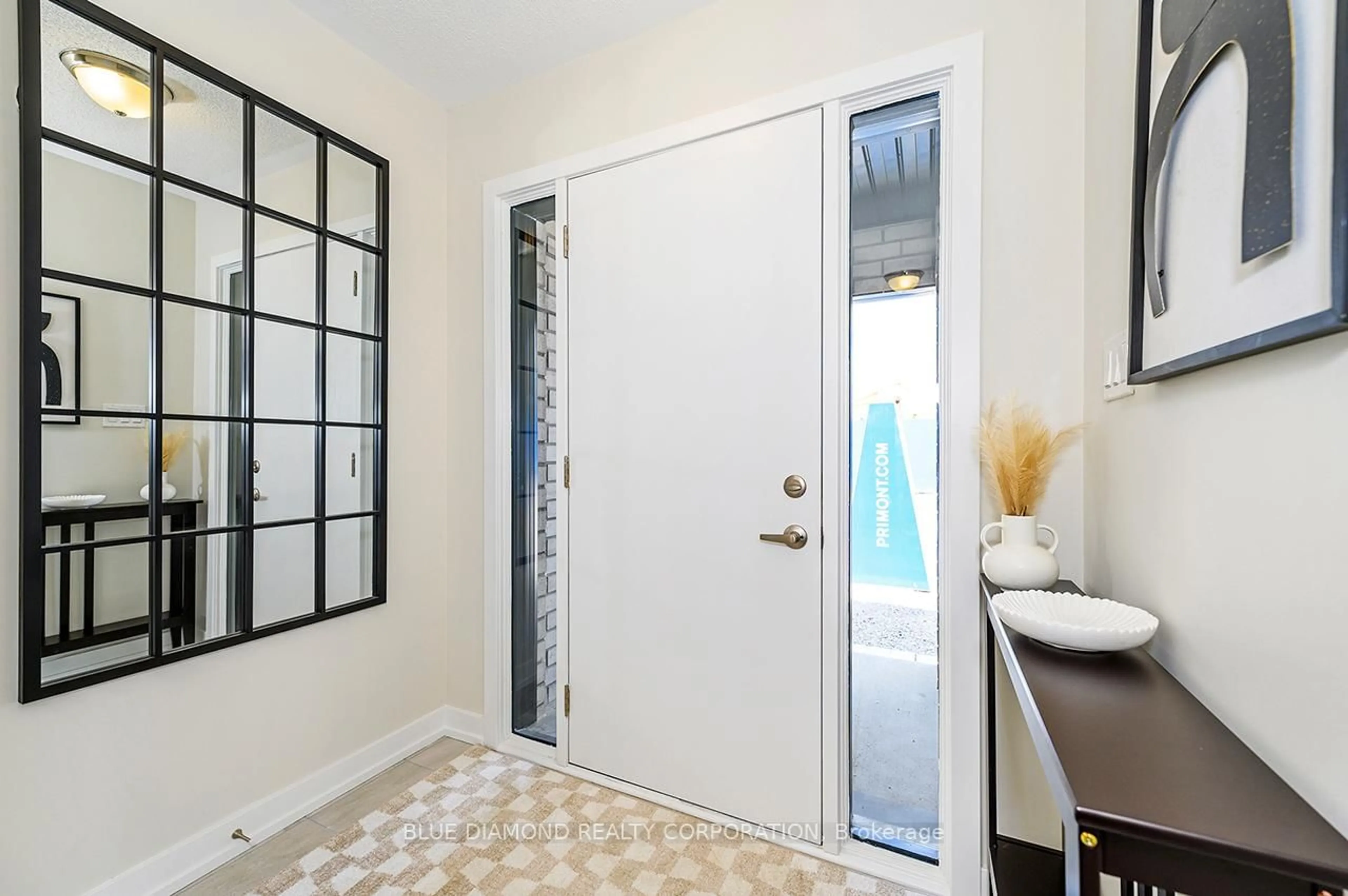 Indoor entryway for 77 Flavelle Tr, Vaughan Ontario L4L 0M6