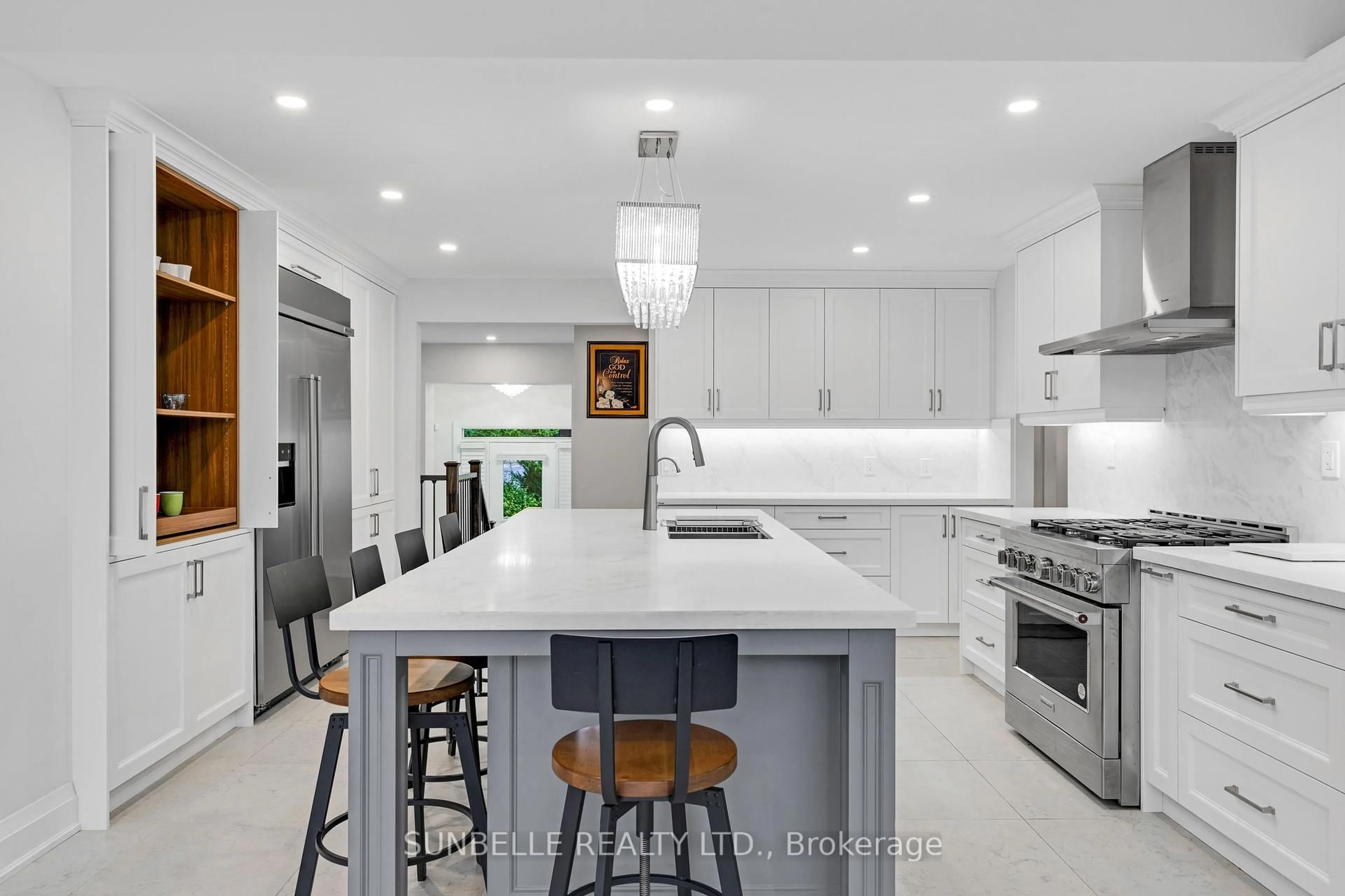 Contemporary kitchen, ceramic/tile floor for 30 Archibald Rd, King Ontario L7B 0E5