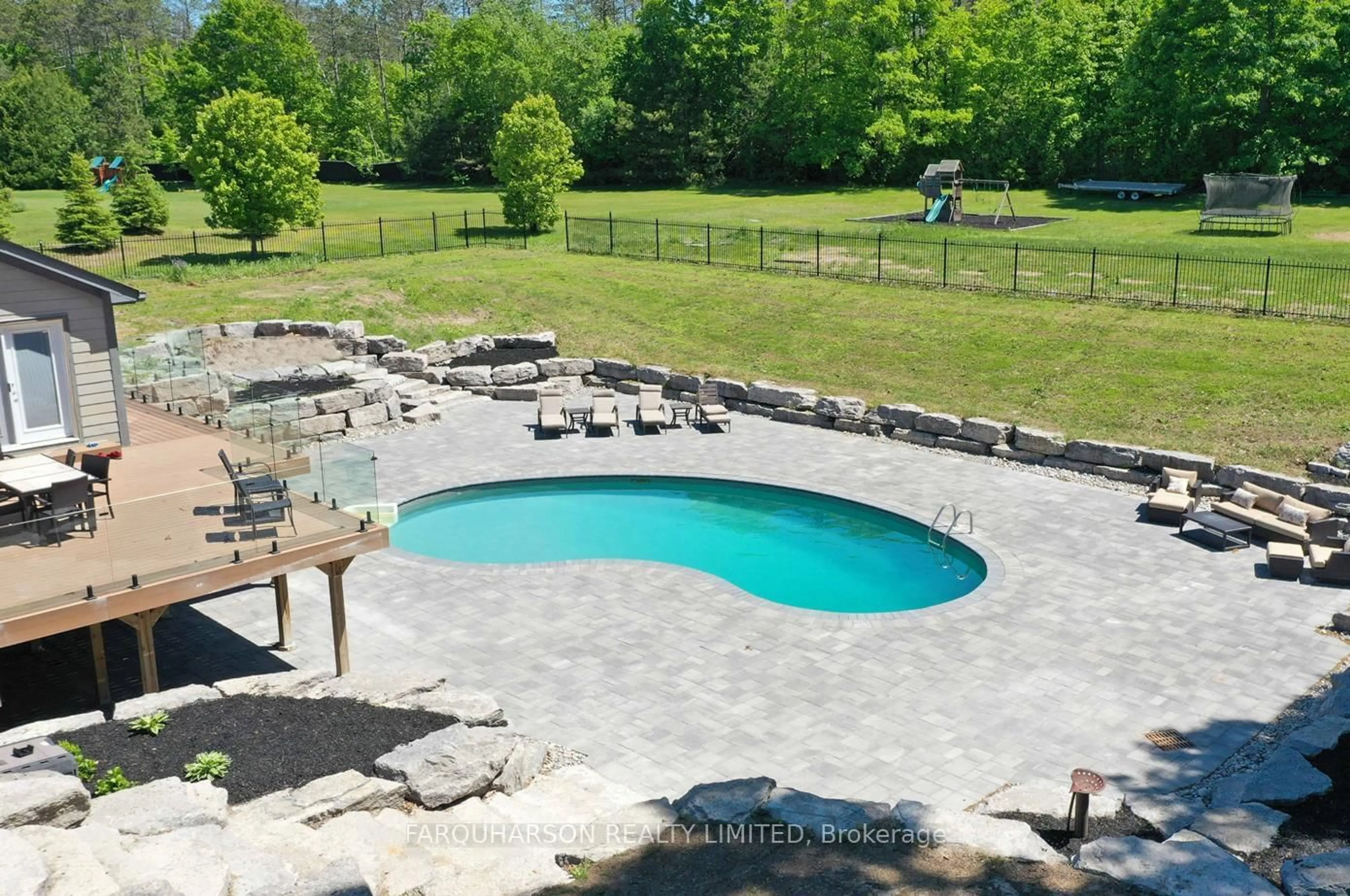 Pool for 23 Silver Spring Cres, Uxbridge Ontario L9P 1R4