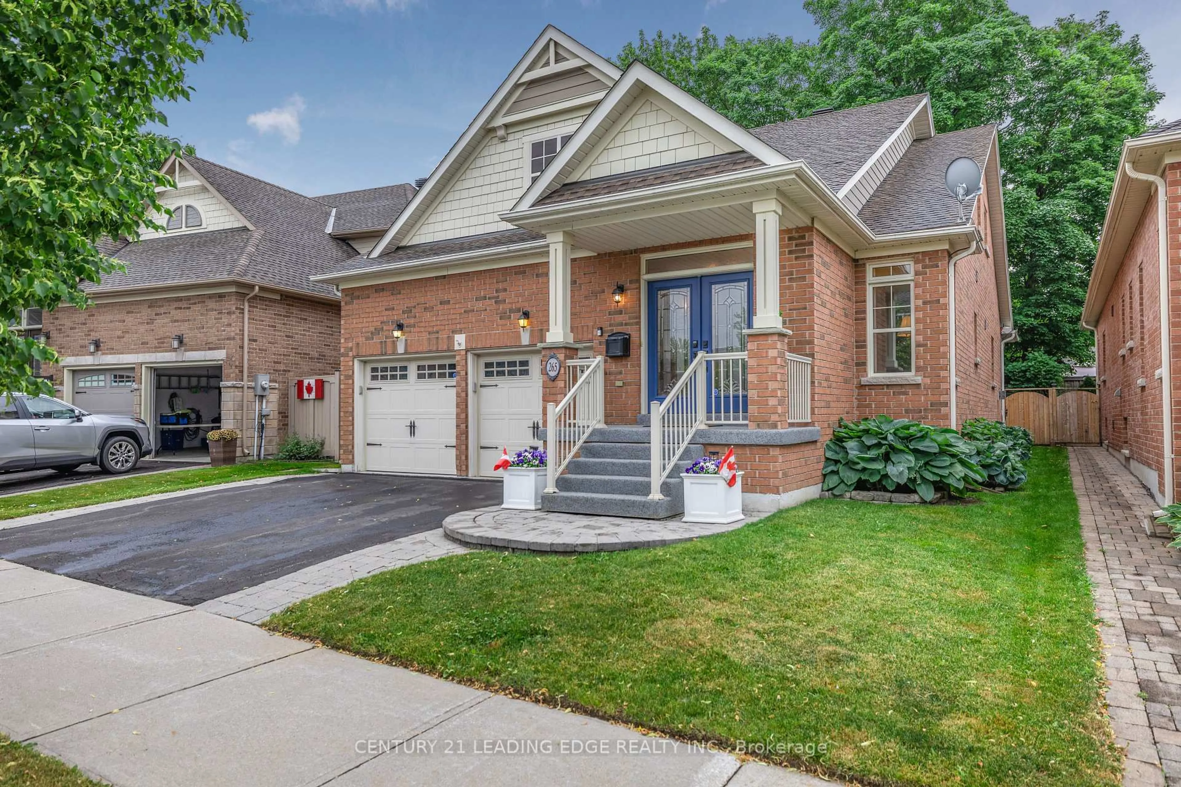 Home with brick exterior material, street for 265 Sandale Rd, Whitchurch-Stouffville Ontario L4A 0Y4