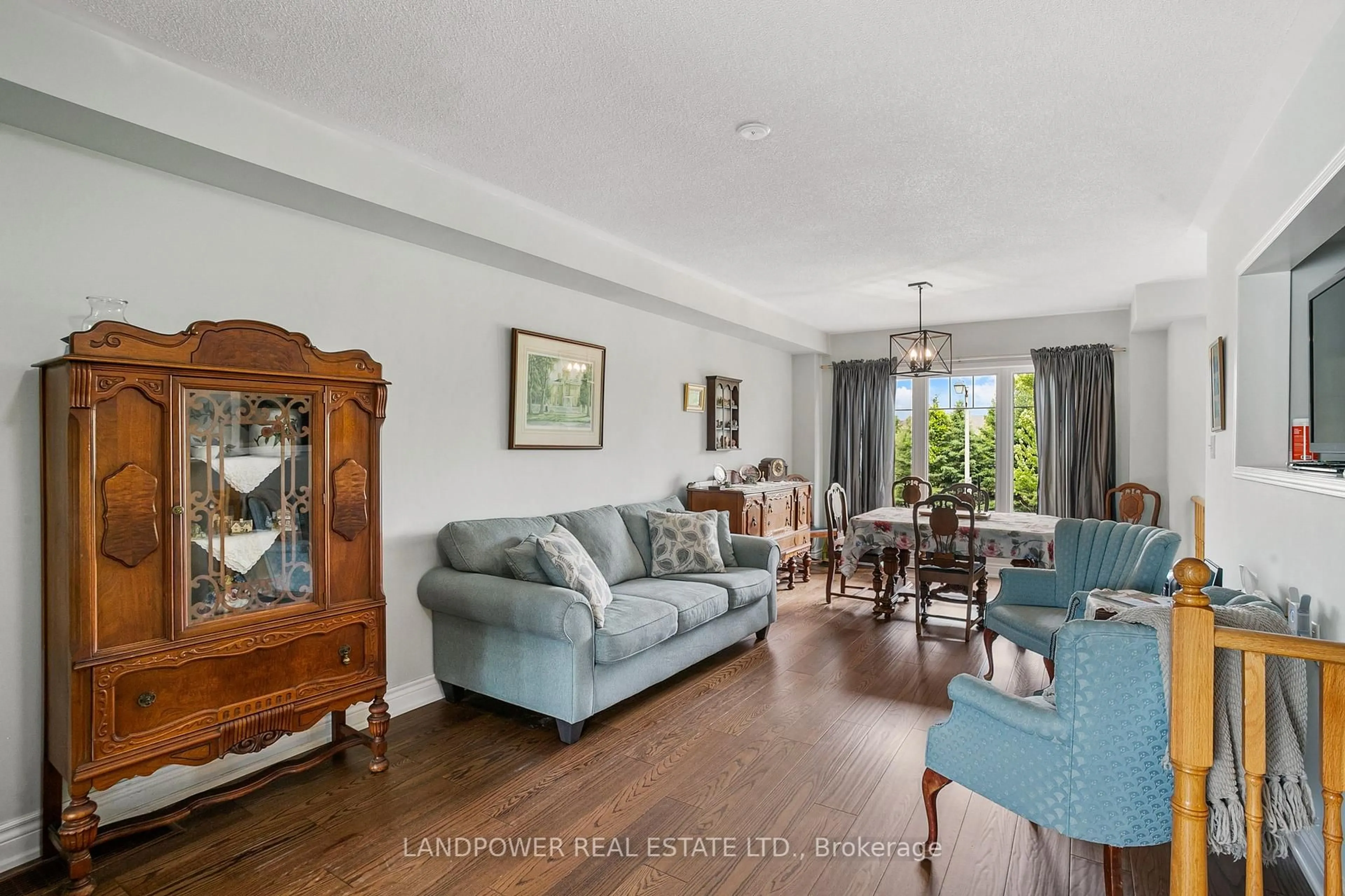 Living room with furniture, unknown for 73 Baker Hill Blvd, Whitchurch-Stouffville Ontario L4A 0T8