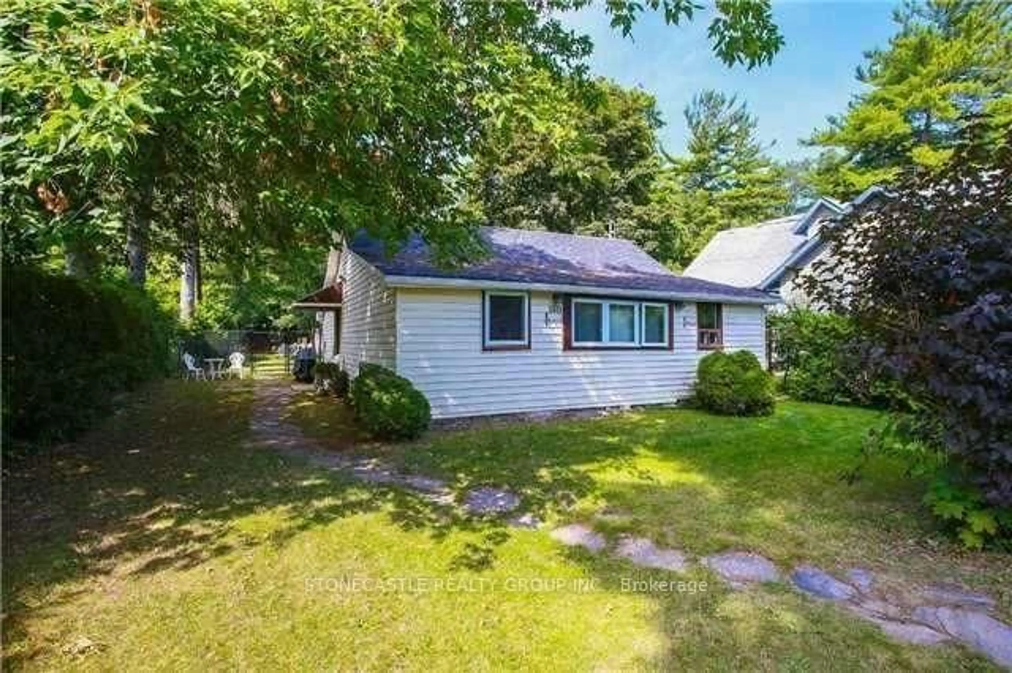 Unknown for 740 Lakelands Ave, Innisfil Ontario L9S 4E6