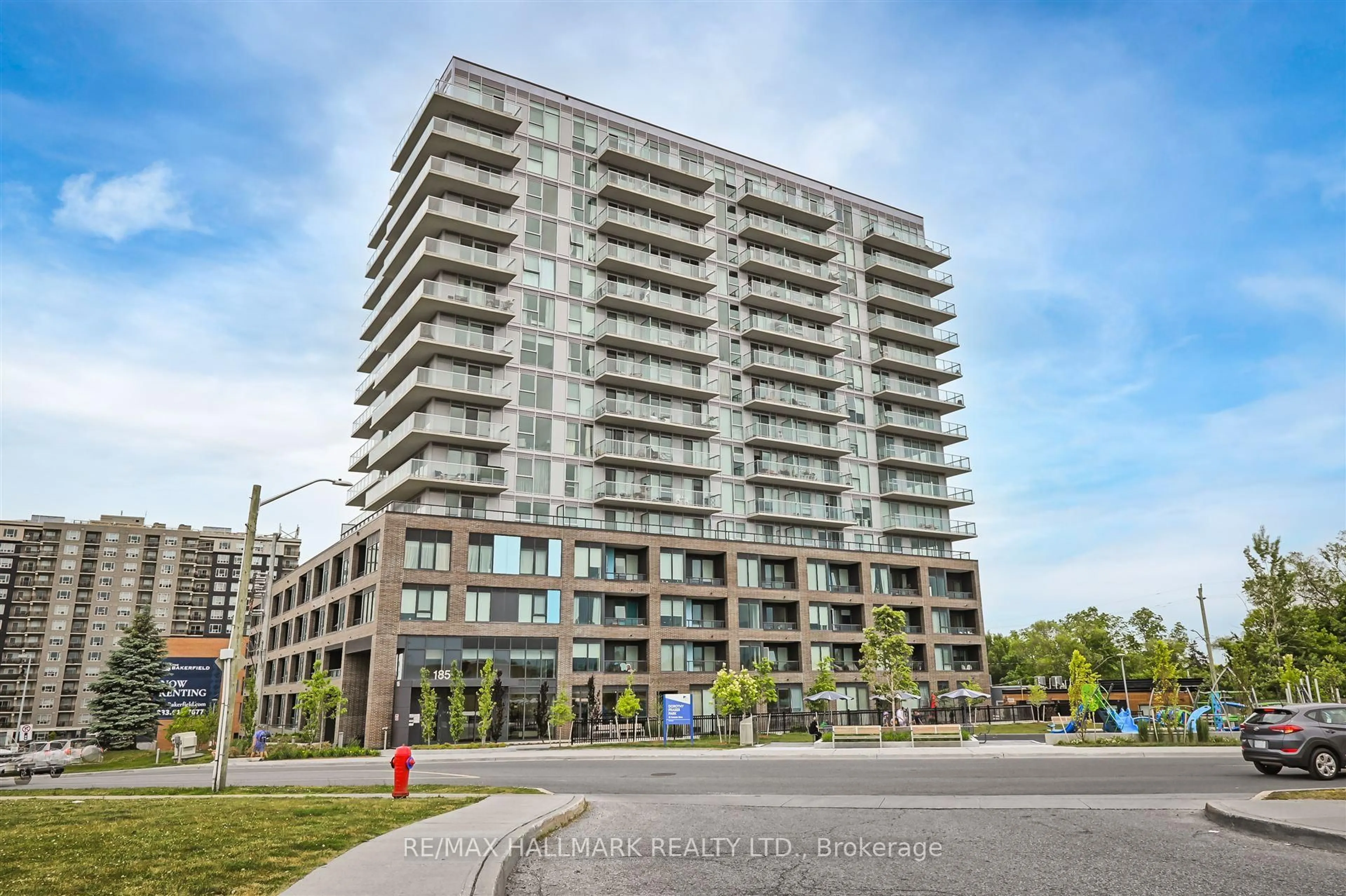 Unknown for 185 deerfield Rd #1210, Newmarket Ontario L3Y 0G7