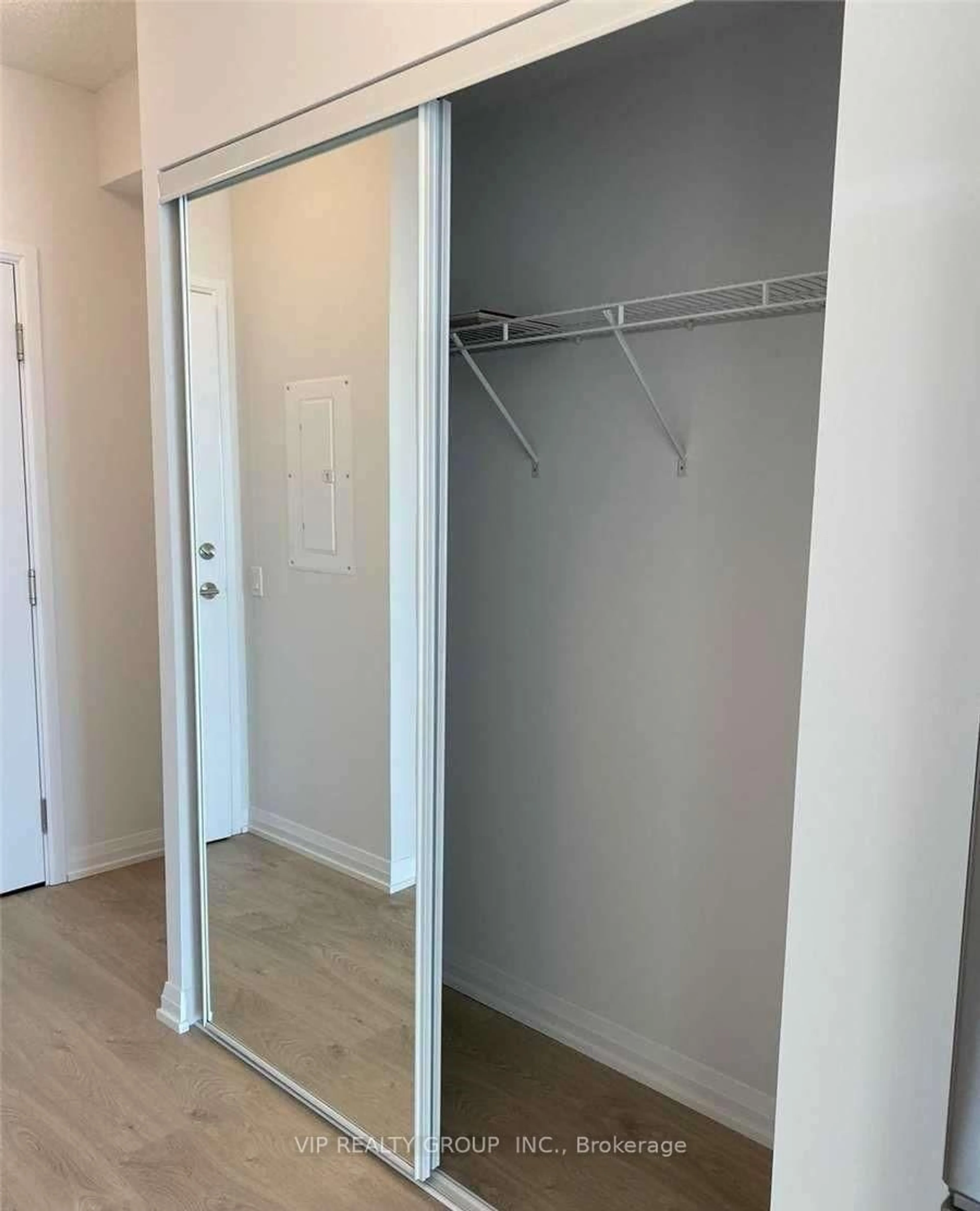 Unknown for 7895 Jane St #Lph18, Vaughan Ontario L4K 2M7