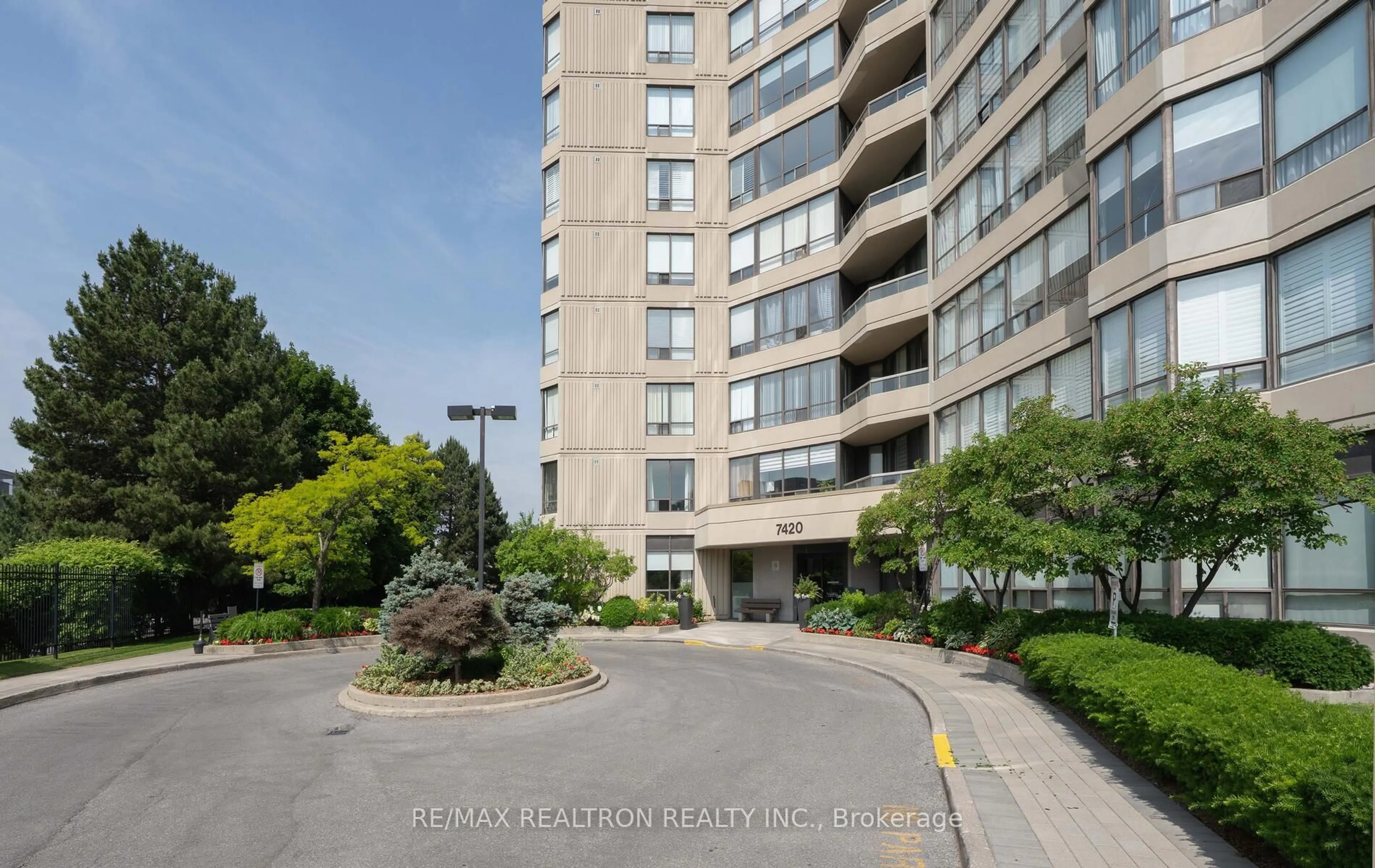 Unknown for 7420 Bathurst St #1103, Vaughan Ontario L4J 6X4