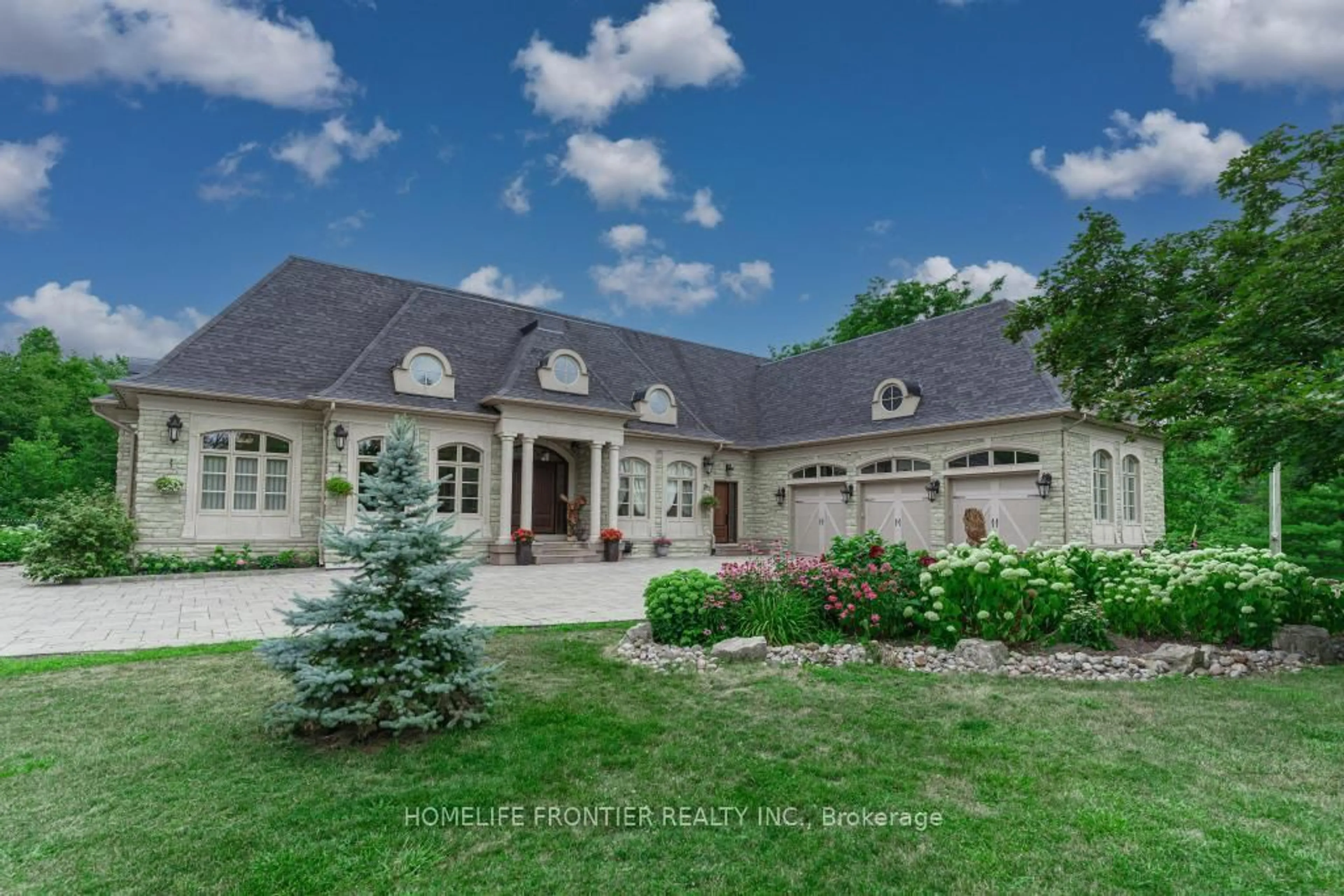 Home with brick exterior material, unknown for 7645 16th Sdrd, King Ontario L7E 5R7