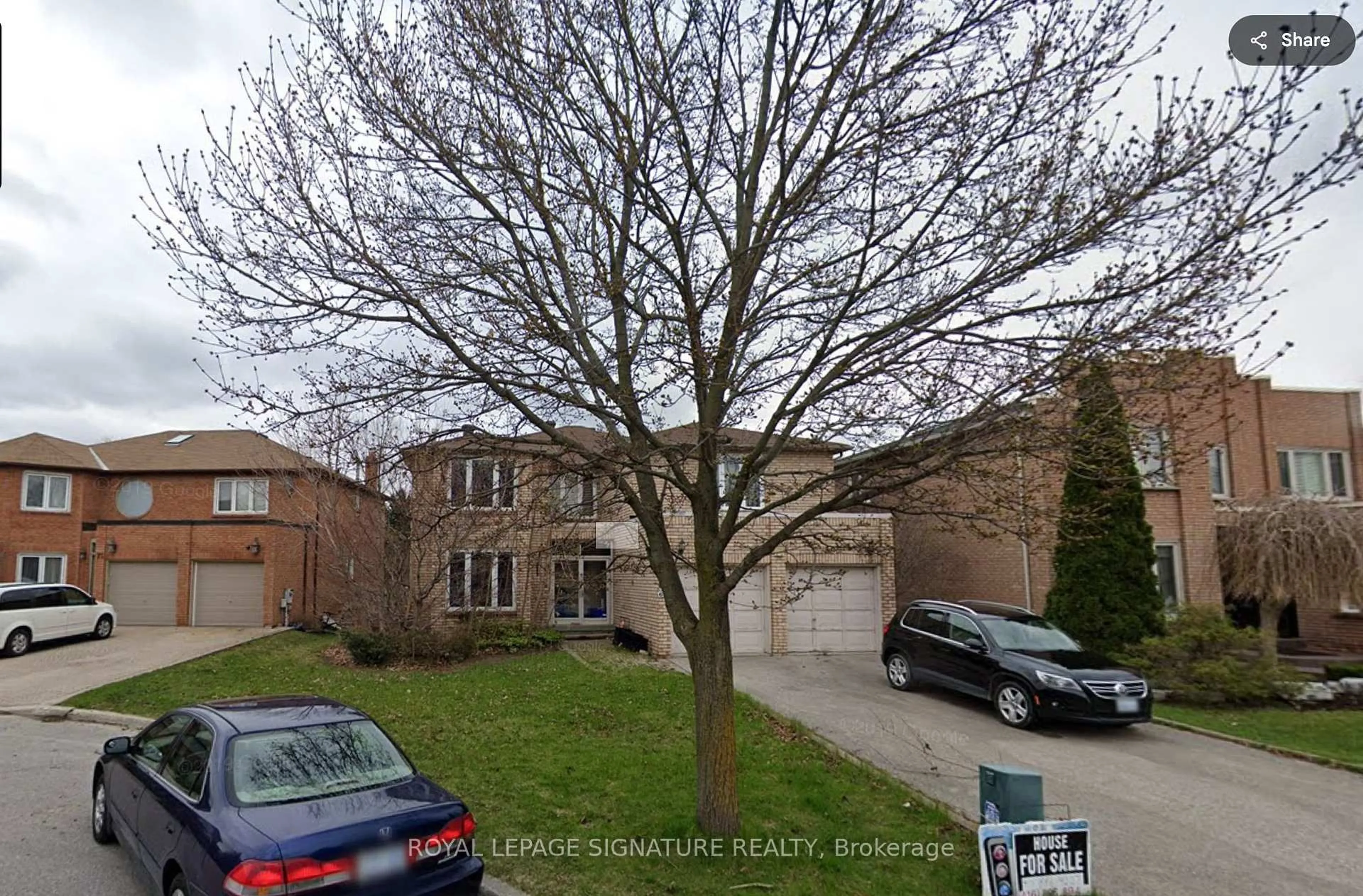 A pic from outside/outdoor area/front of a property/back of a property/a pic from drone, street for 67 Hefhill Crt, Vaughan Ontario L4J 7L9