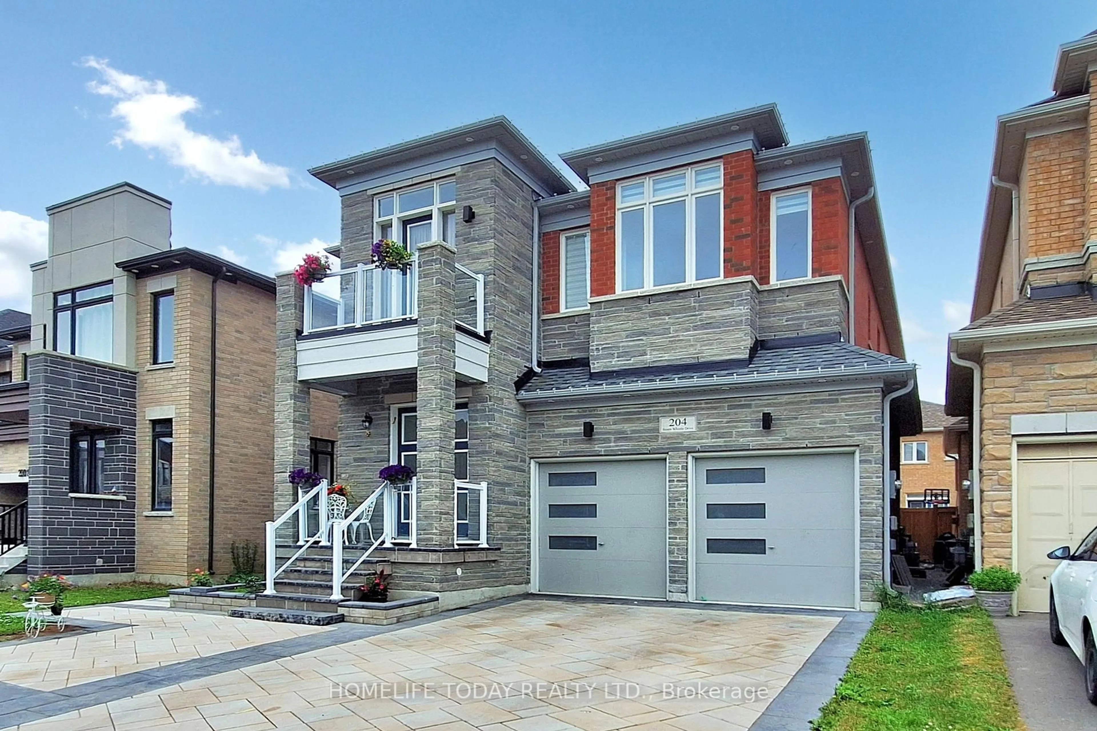 Home with brick exterior material, street for 204 Steam Whistle Dr, Whitchurch-Stouffville Ontario L4A 4X5