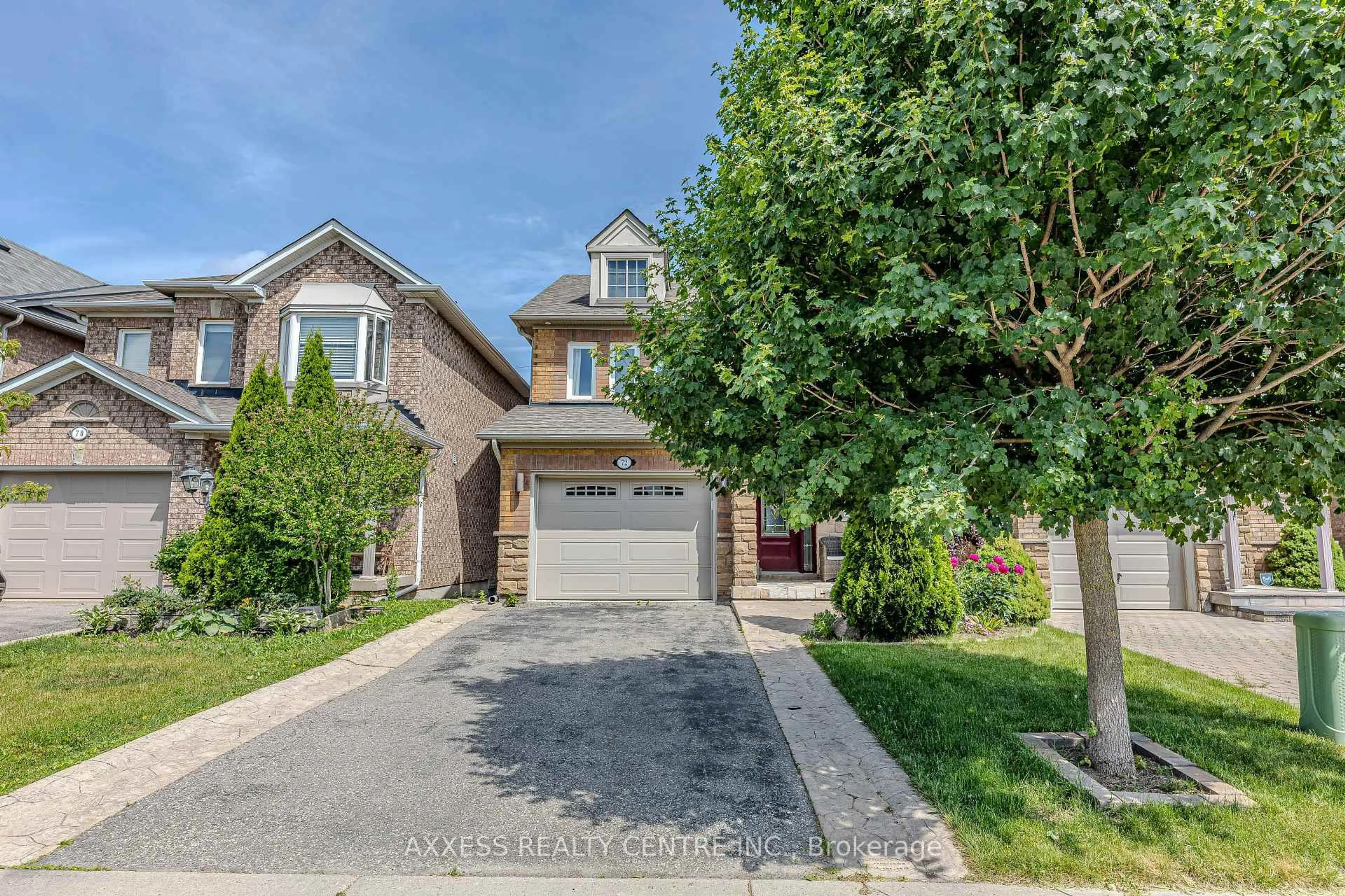 Home with brick exterior material, street for 72 Beaverbrook Cres, Vaughan Ontario L6A 3T3