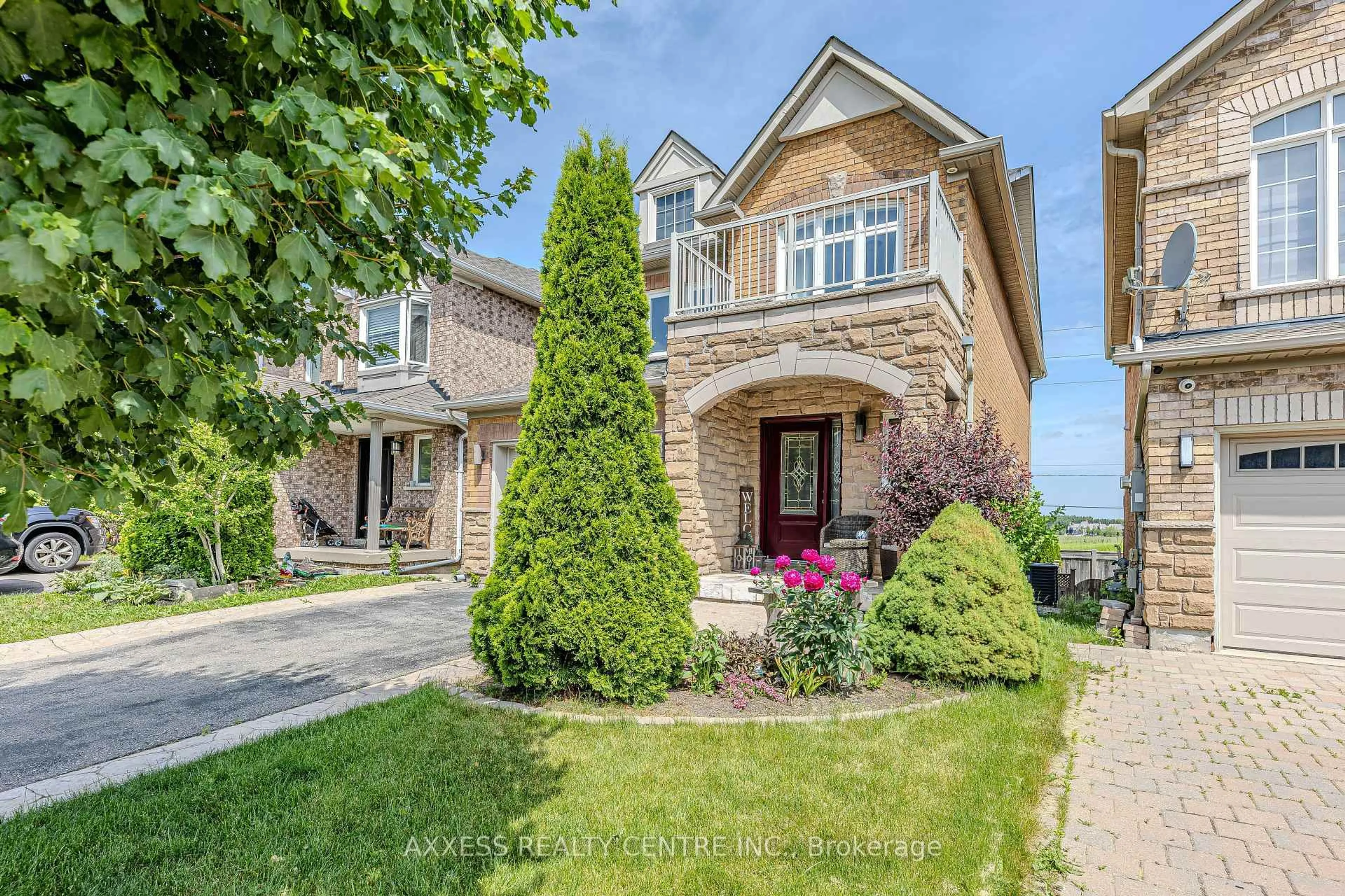 Home with brick exterior material, street for 72 Beaverbrook Cres, Vaughan Ontario L6A 3T3