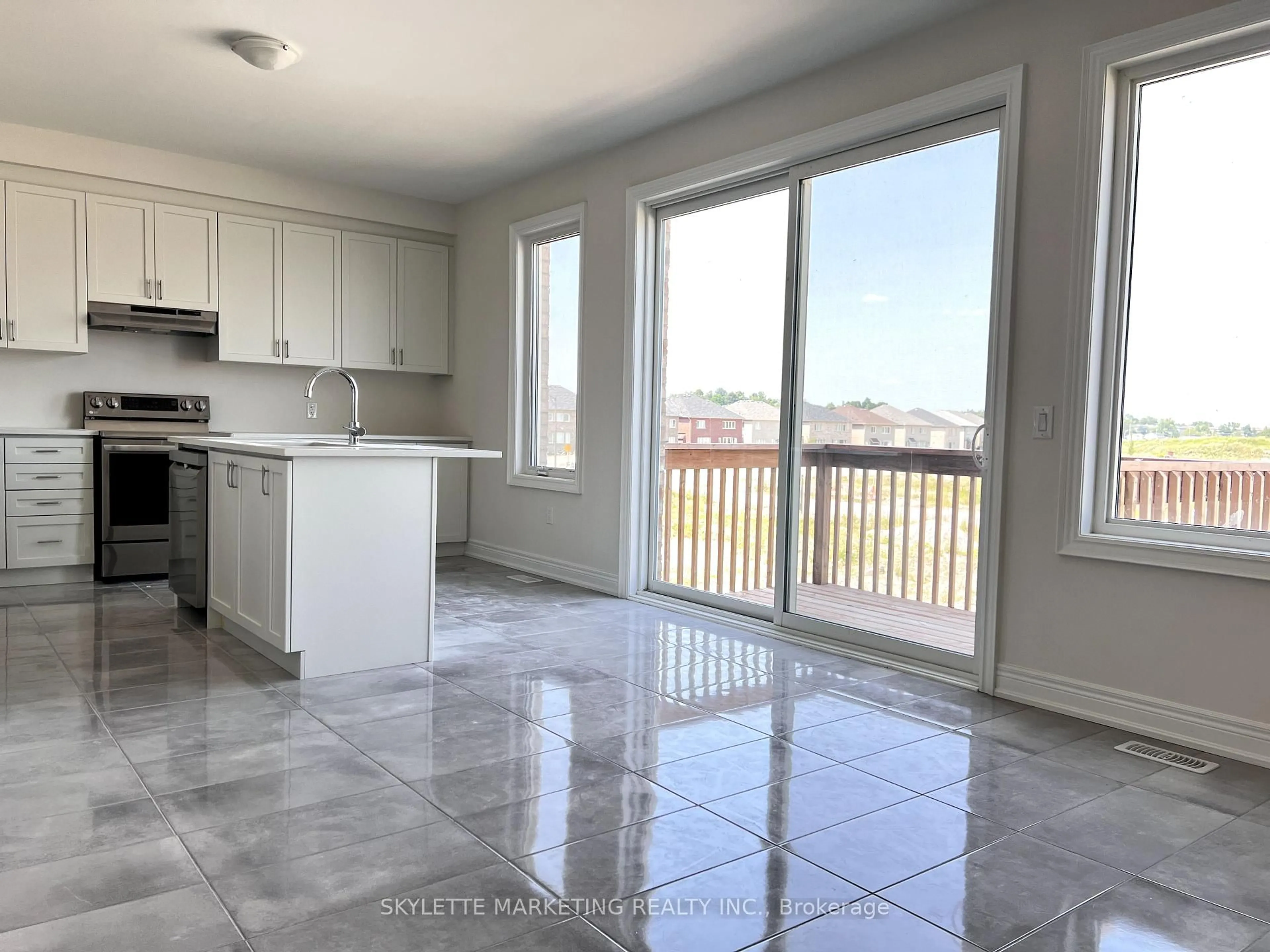 Open concept kitchen, unknown for 18 Father Muckle Ave, Georgina Ontario L4P 0S4