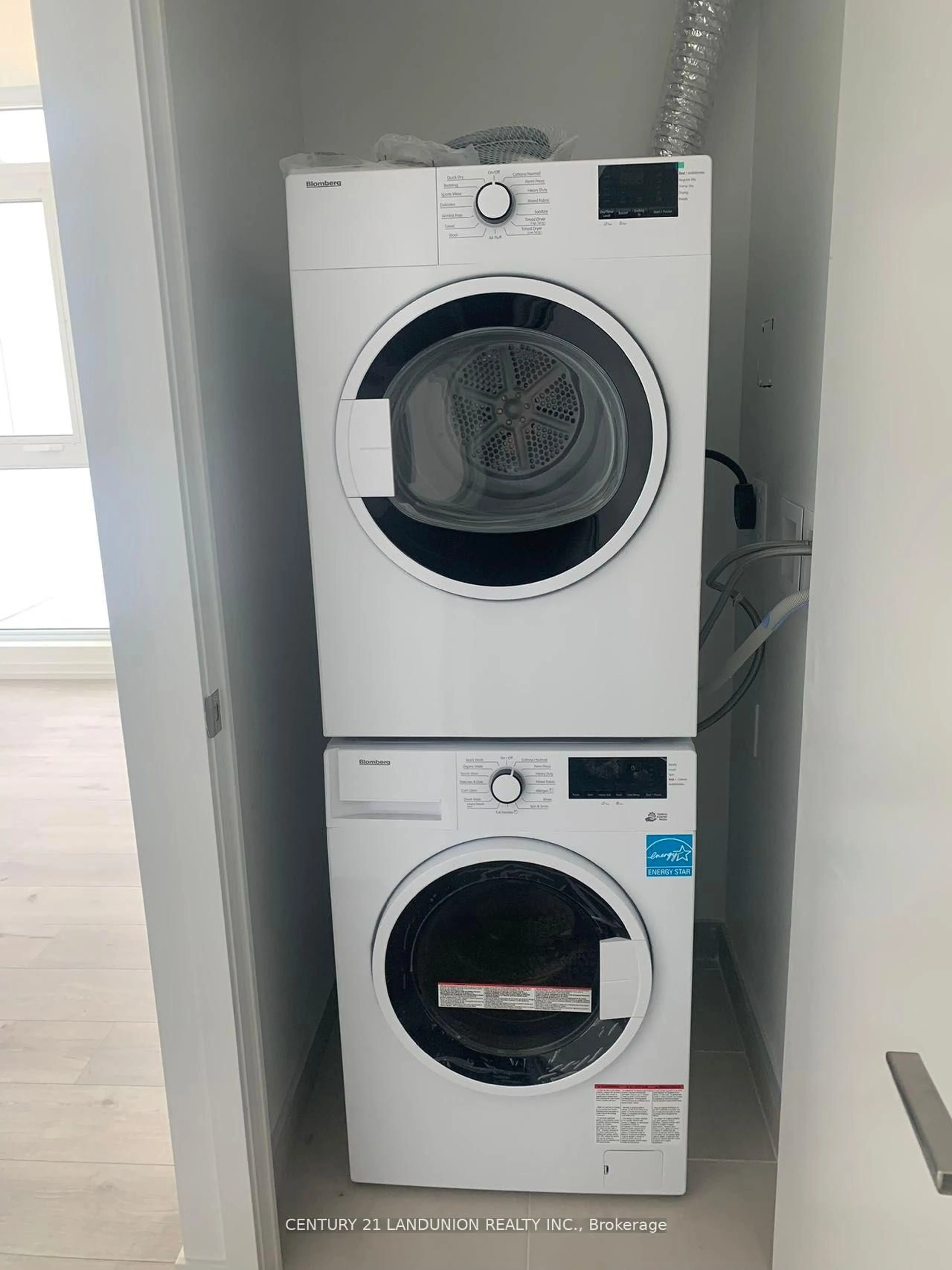 Laundry room for 7890 Jane St #1512, Vaughan Ontario L4K 4R6