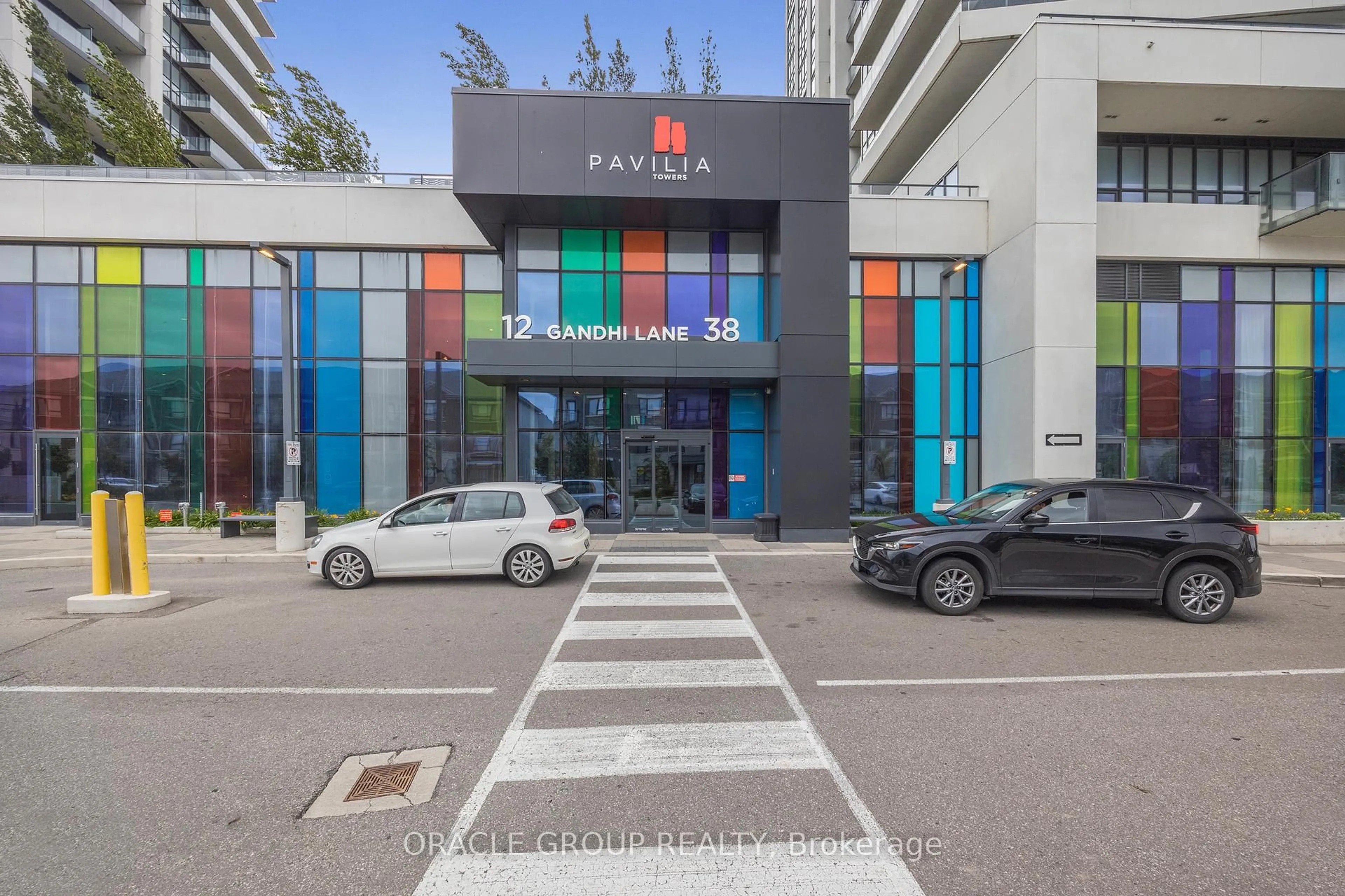 Indoor foyer for 12 Gandhi Lane #306, Markham Ontario L3T 0G8