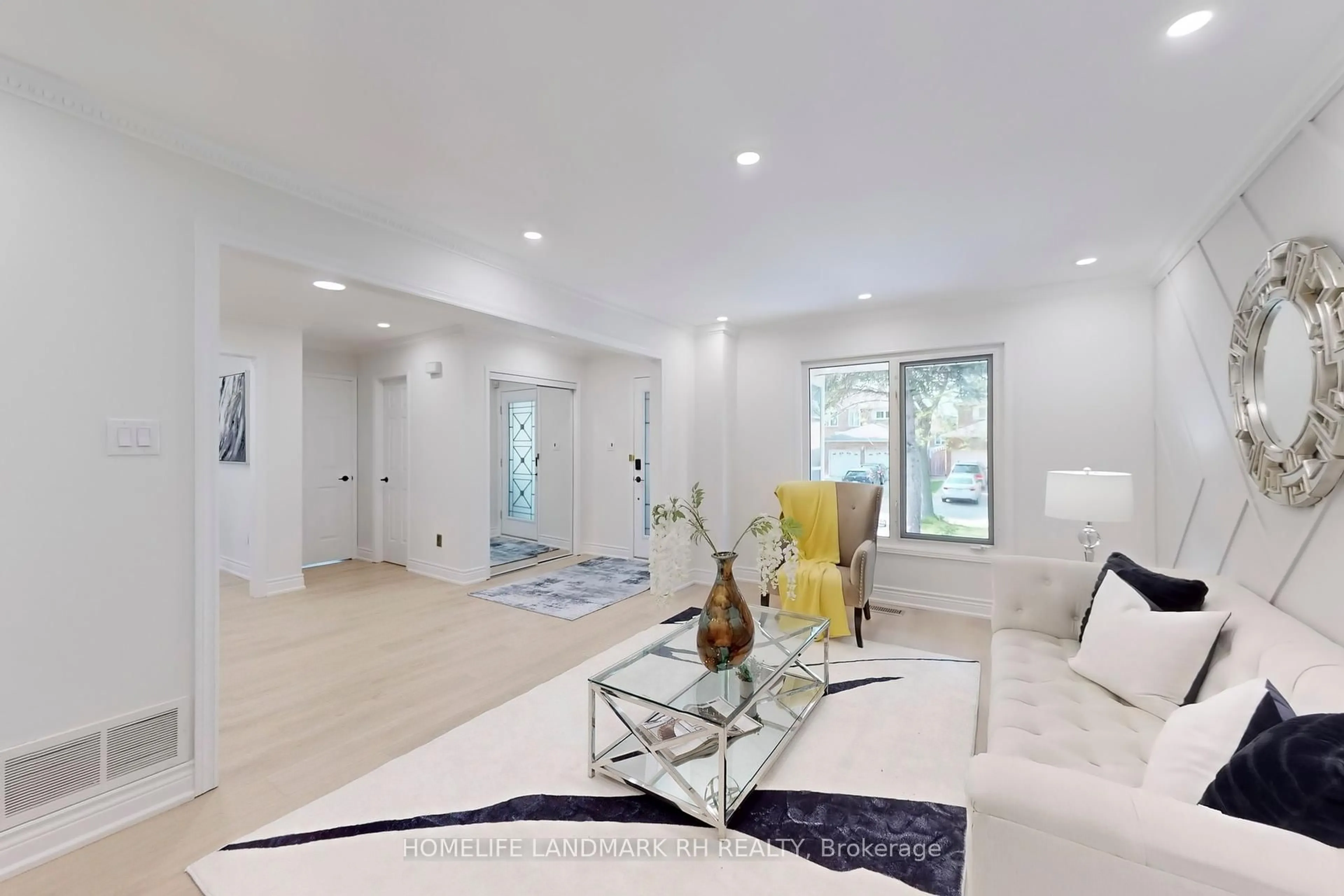Living room with furniture, unknown for 11 Lancashire Rd, Markham Ontario L3R 8K9