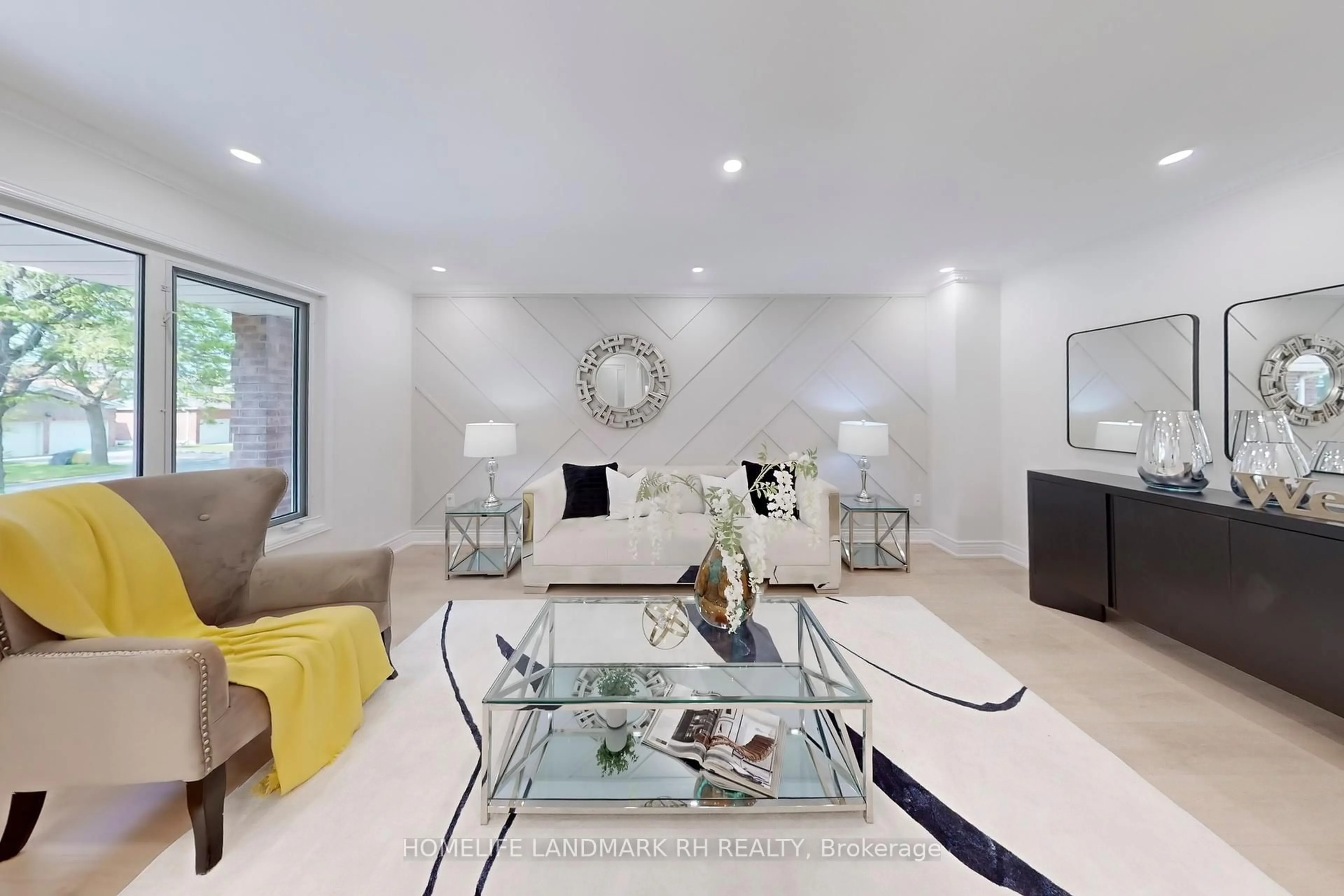 Living room with furniture, unknown for 11 Lancashire Rd, Markham Ontario L3R 8K9