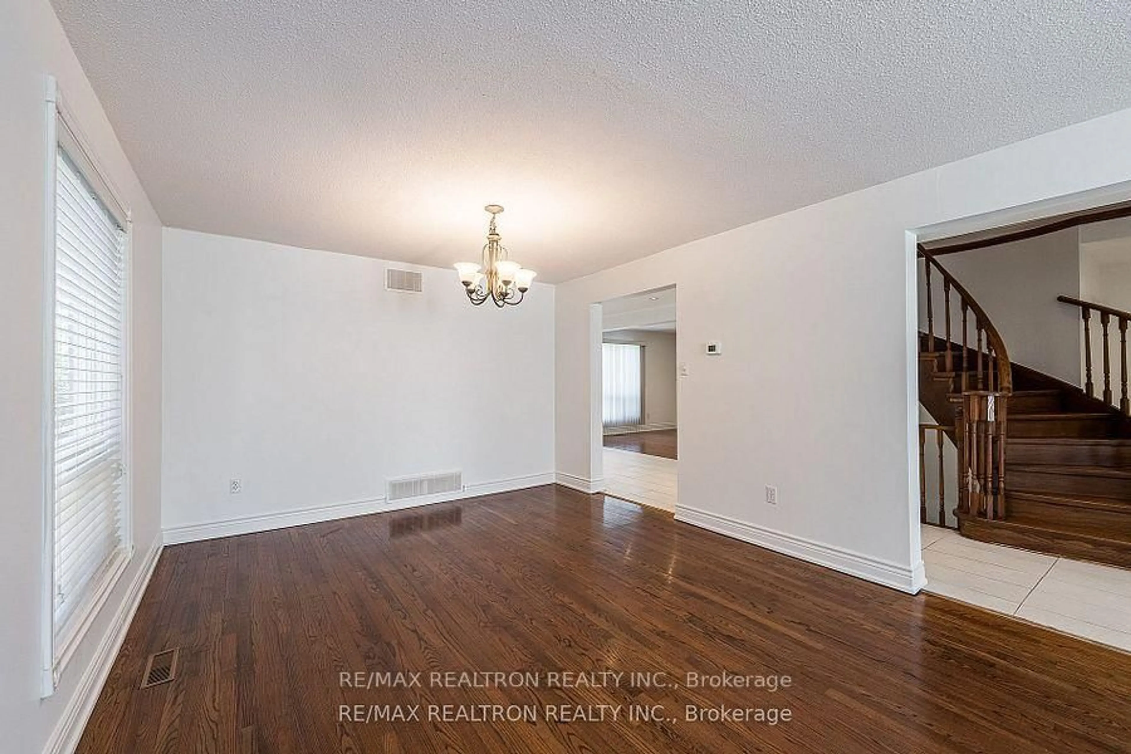 A pic of a room for 550 York Hill Blvd, Vaughan Ontario L4J 5K7